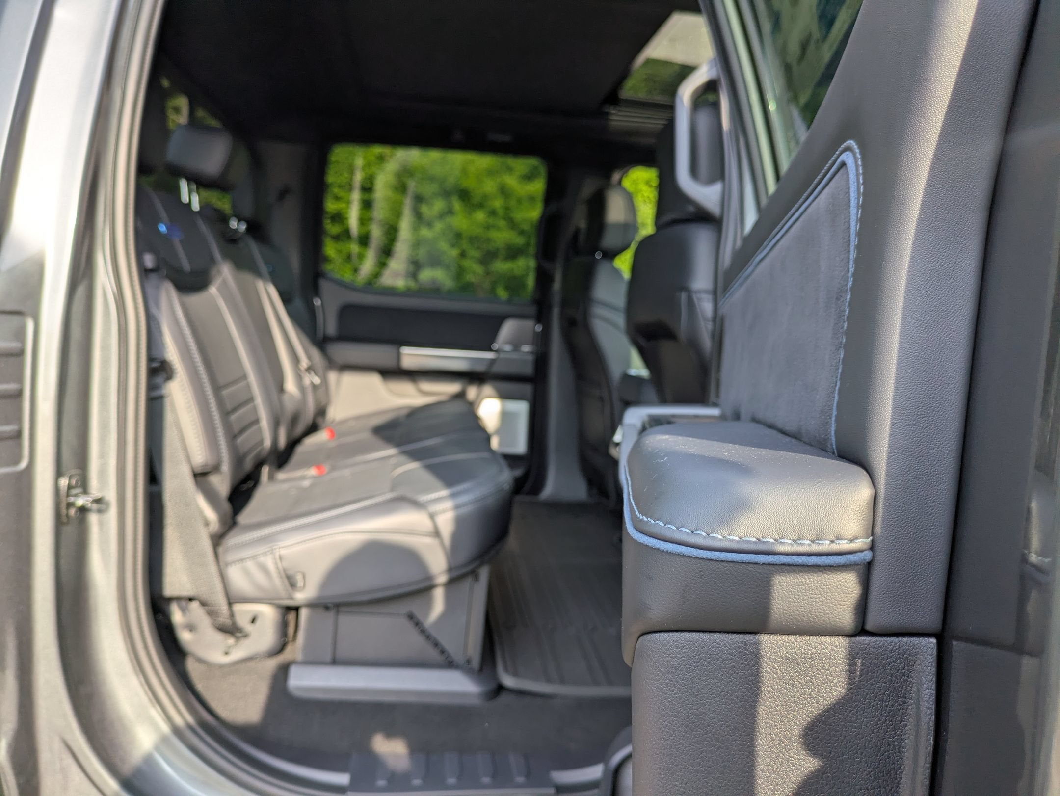 2026 Ford Super Duty F-350 SRW Platinum