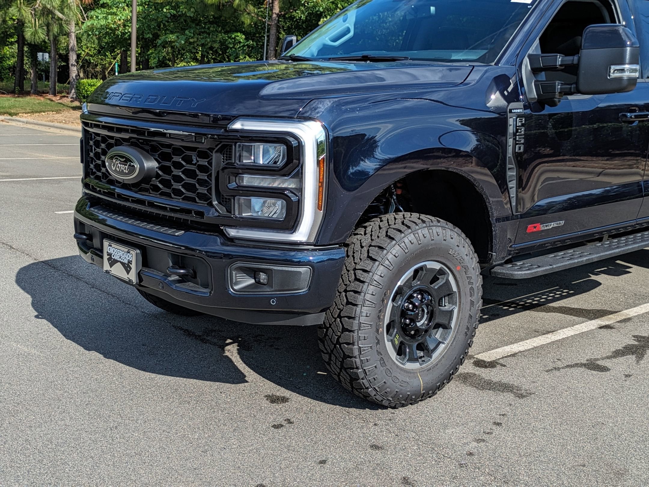 2025 Ford Super Duty F-350 SRW LARIAT