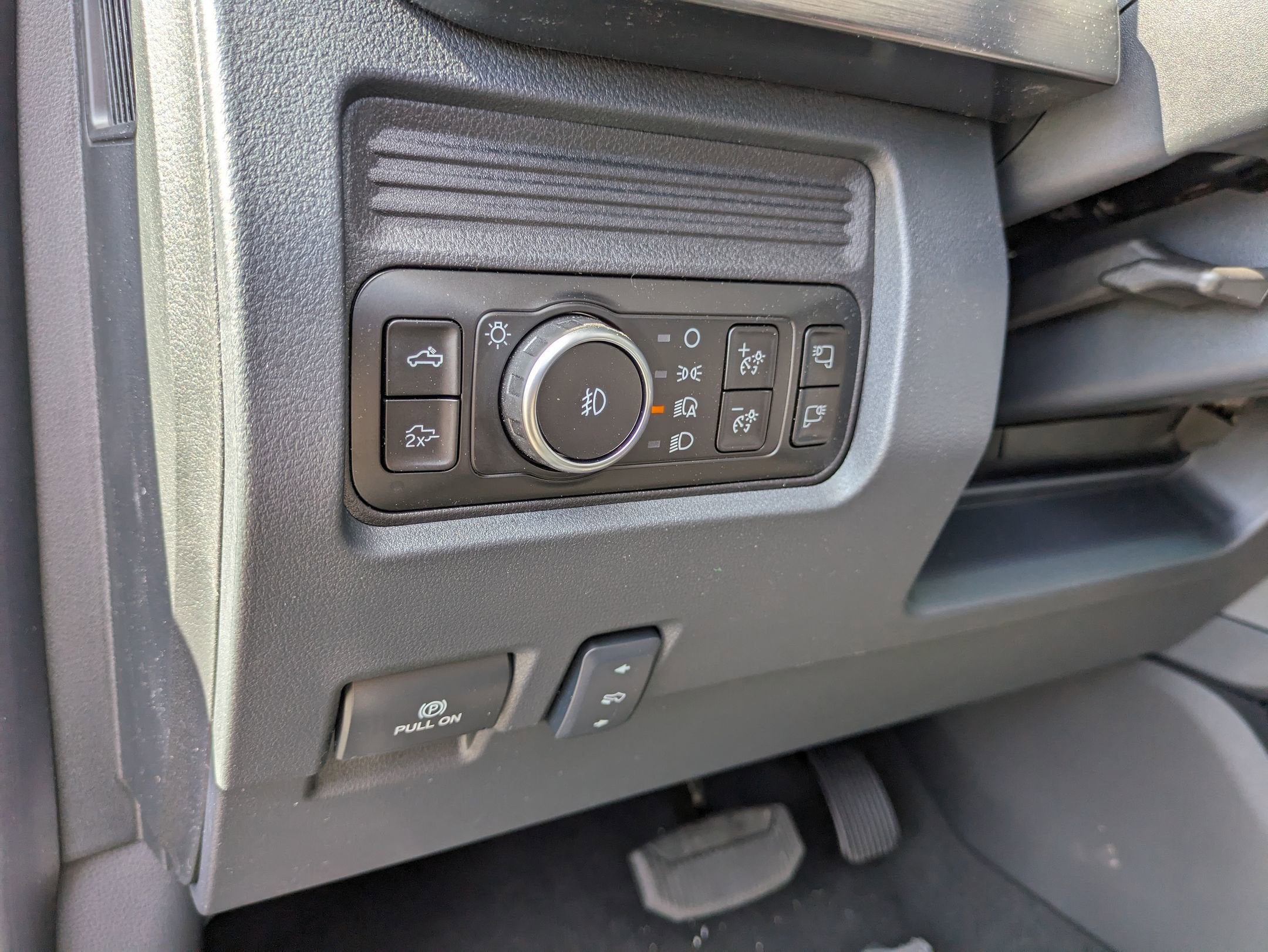 2025 Ford Super Duty F-350 SRW LARIAT