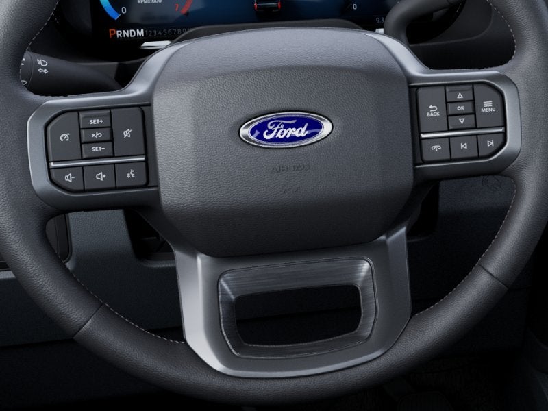 2027 Ford Super Duty F-350 SRW XLT