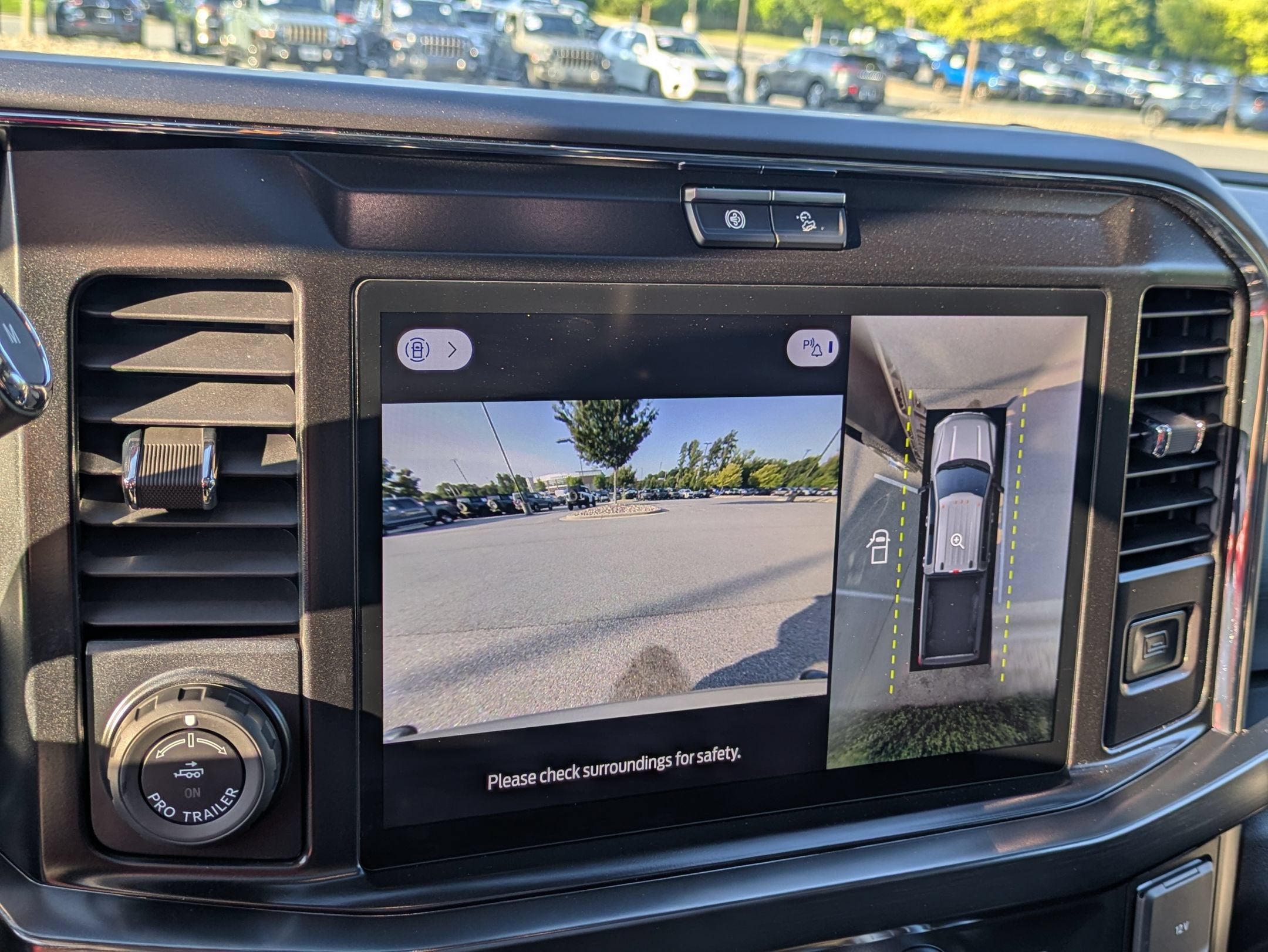 2026 Ford Super Duty F-350 DRW LARIAT