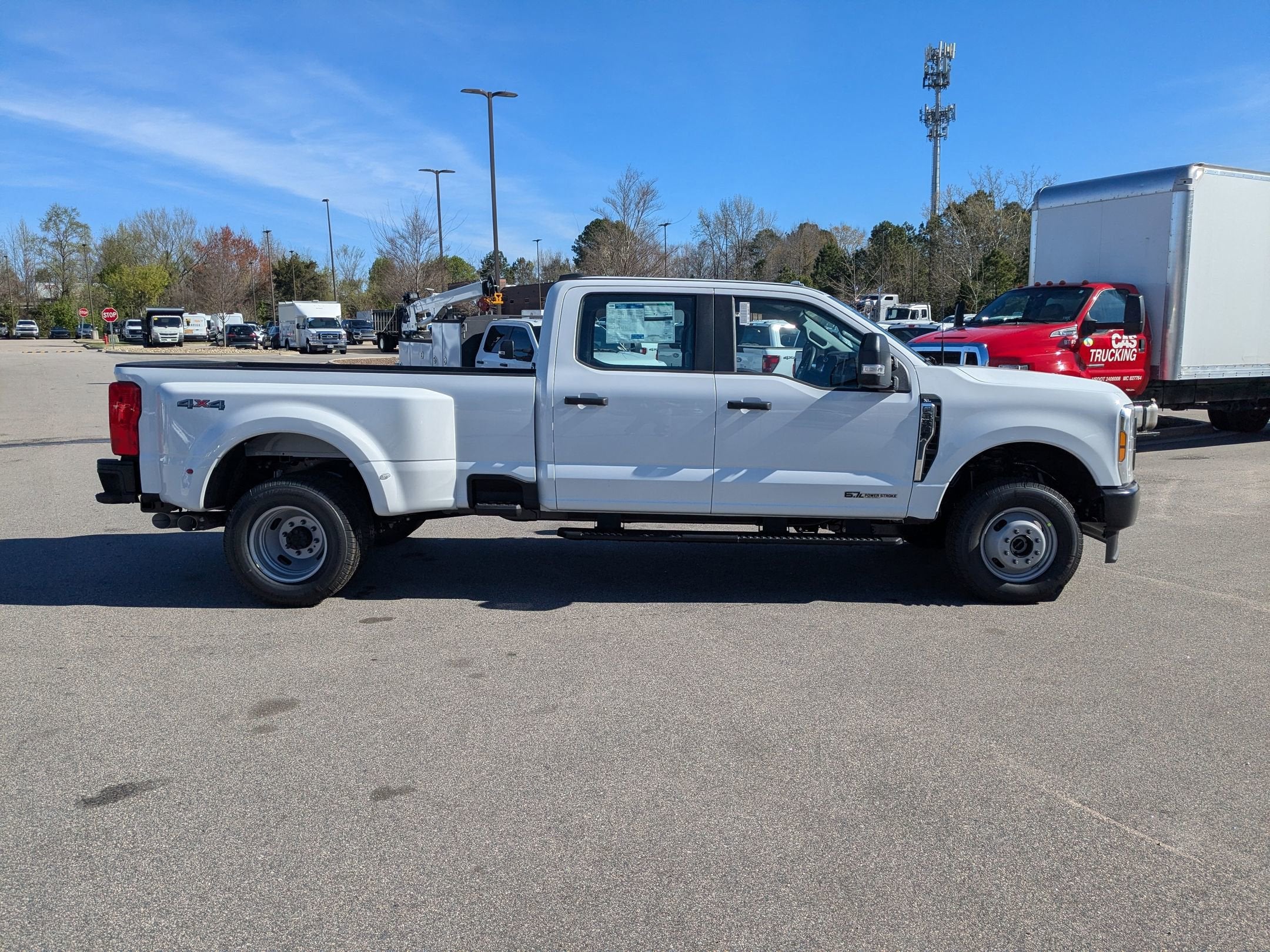 2026 Ford Super Duty F-350 DRW XL