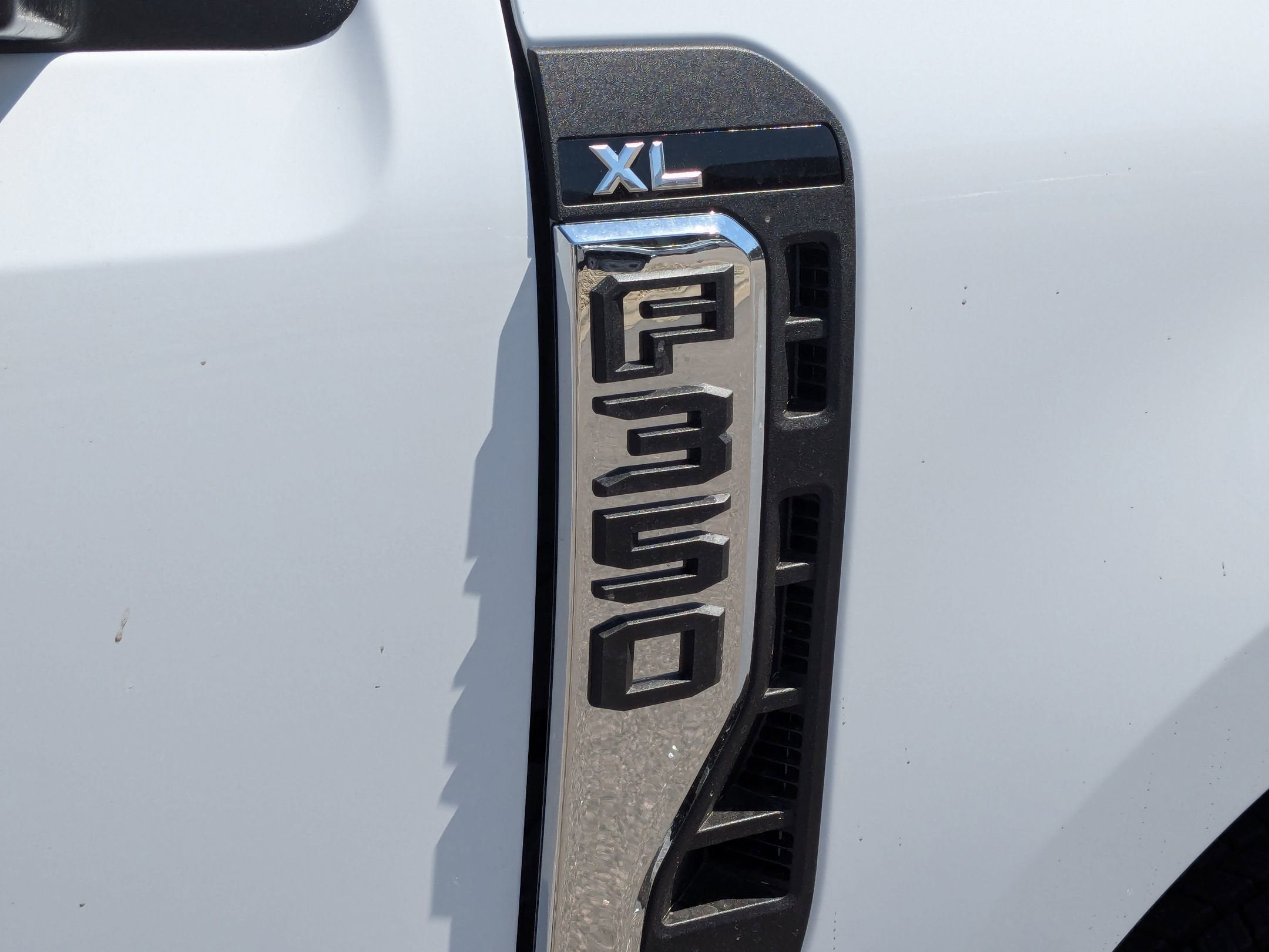 2026 Ford Super Duty F-350 DRW XL