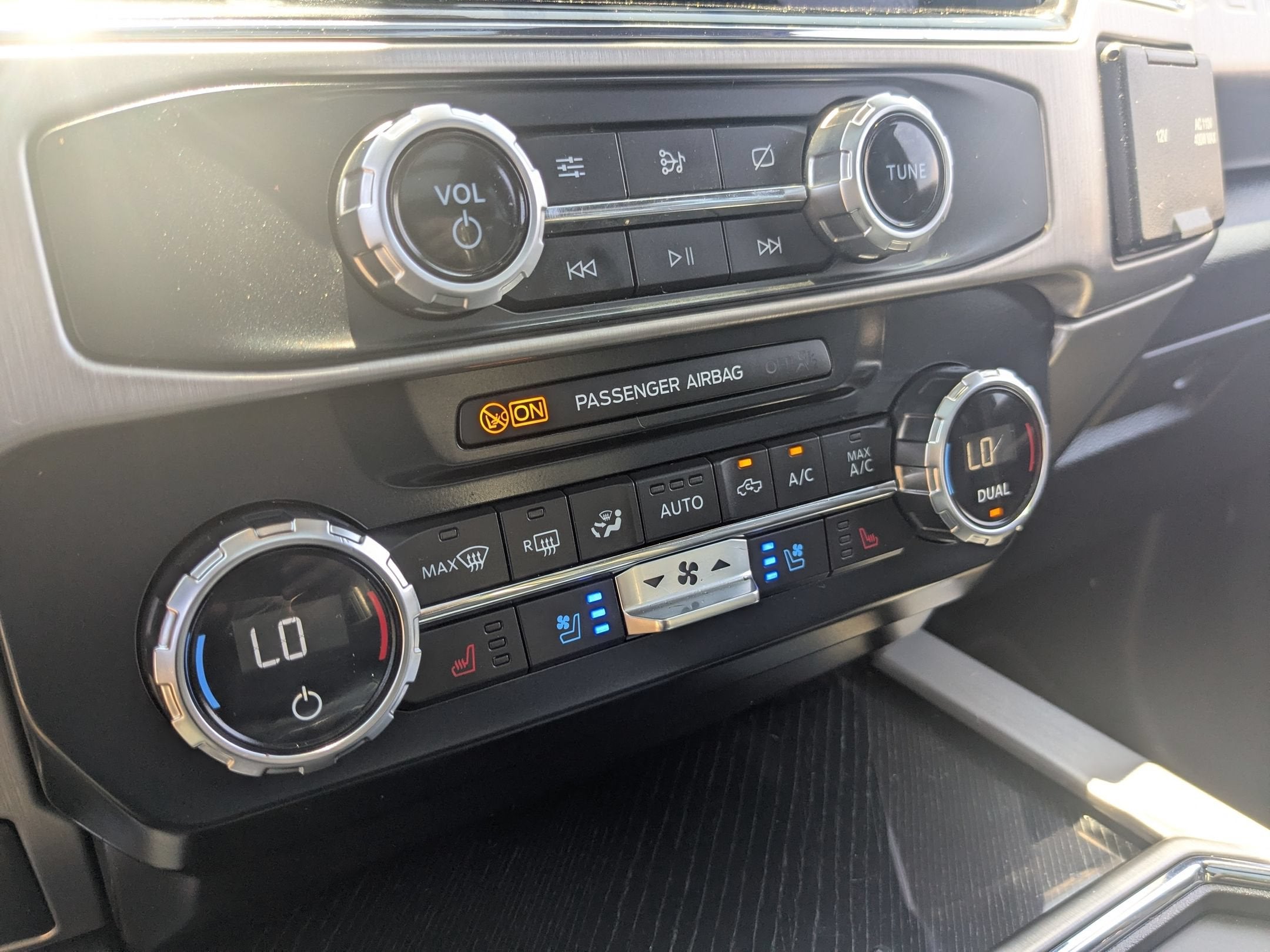 2022 Ford Super Duty F-450 DRW Platinum
