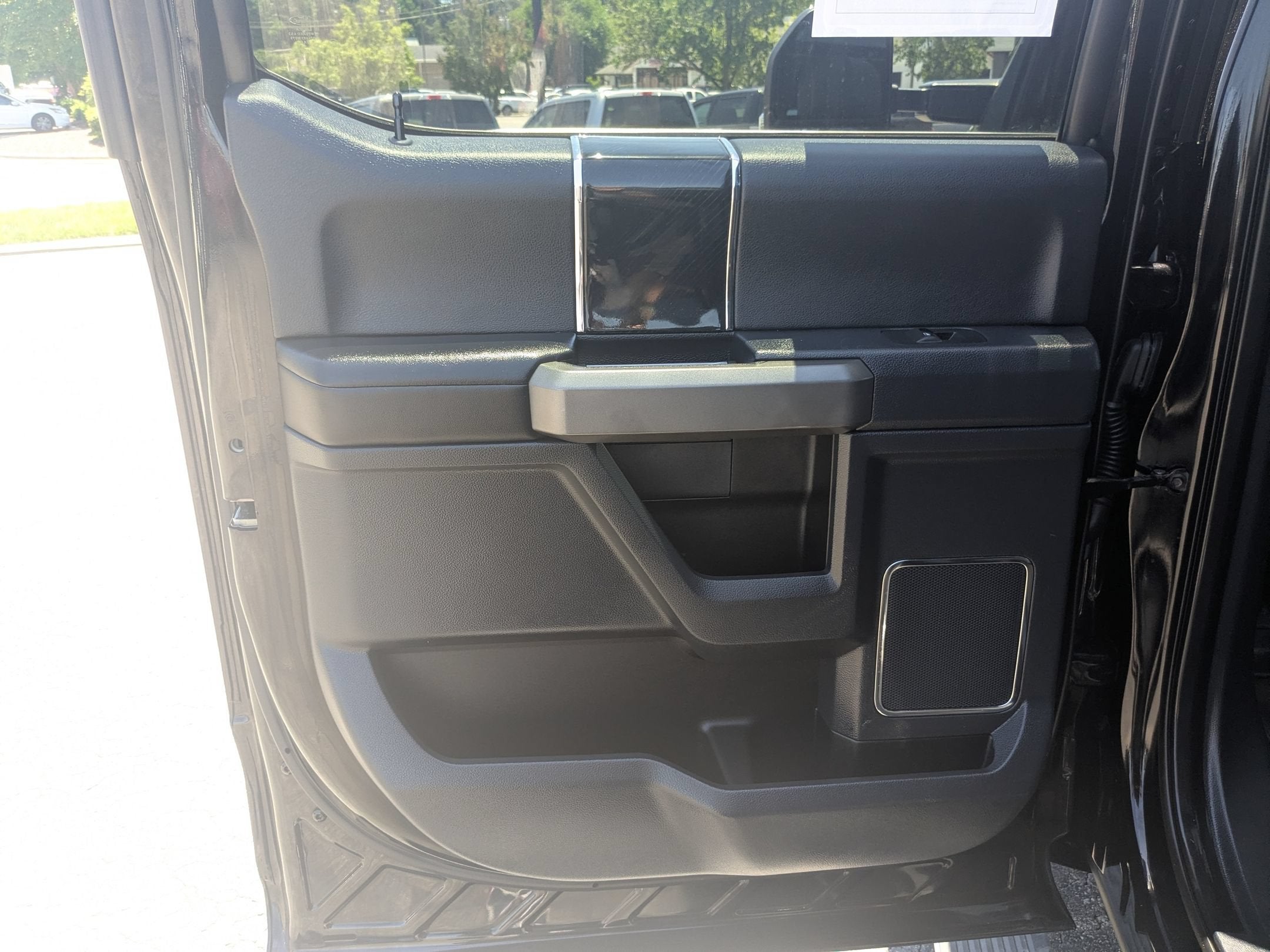 2022 Ford Super Duty F-450 DRW Platinum