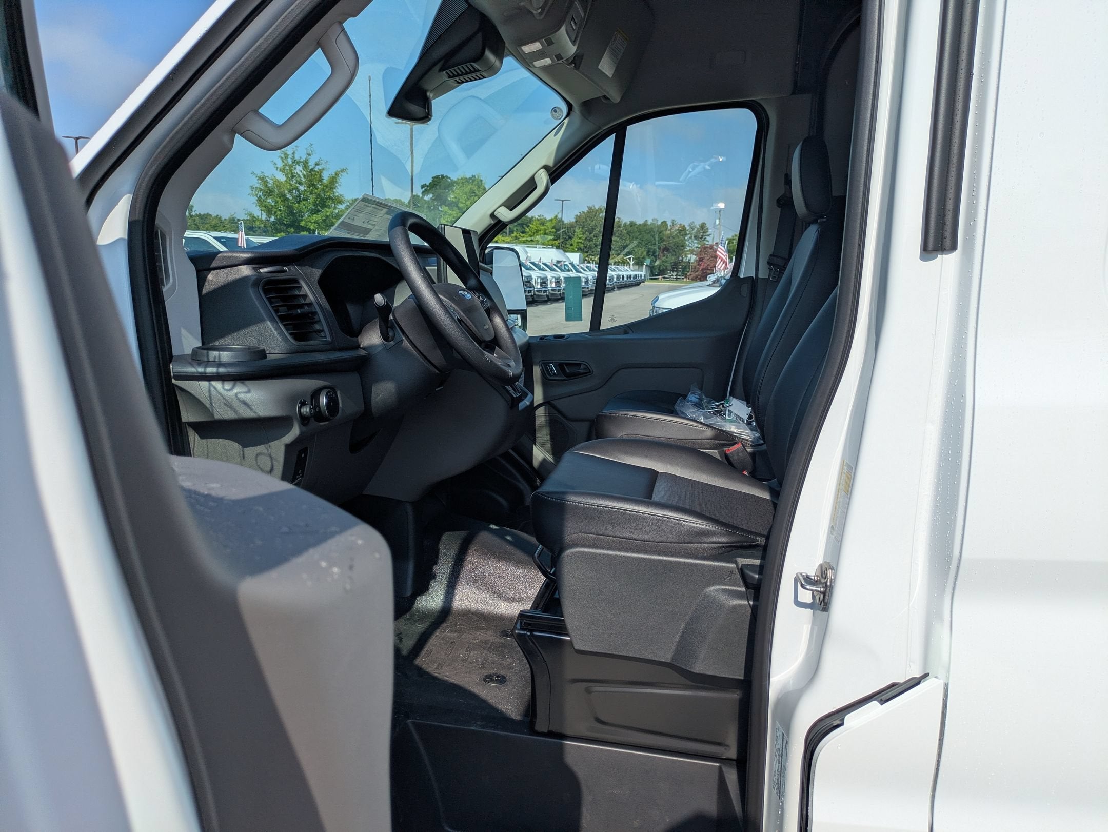 2026 Ford Transit Cargo Van Base