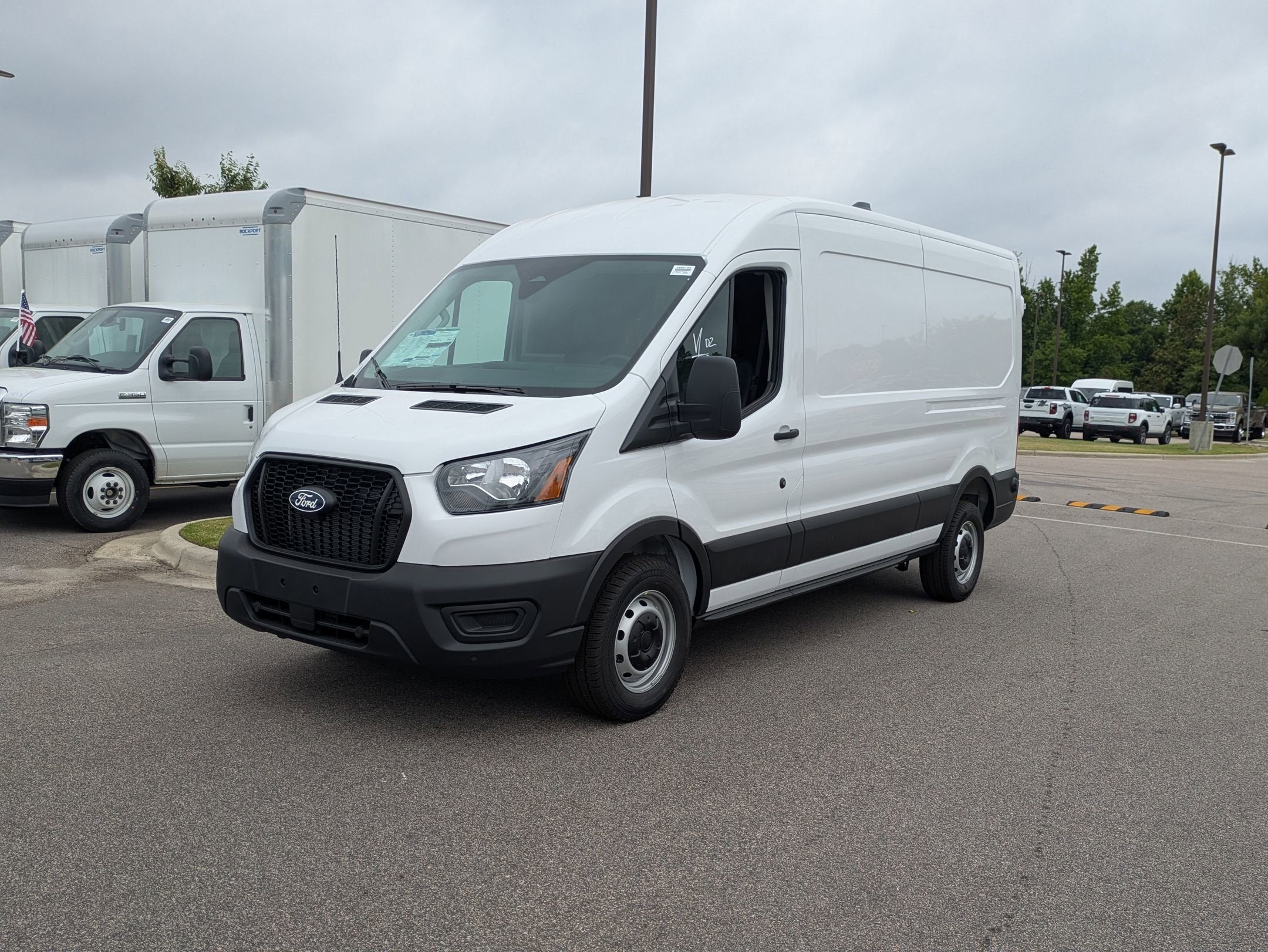 2026 Ford Transit Cargo Van Base
