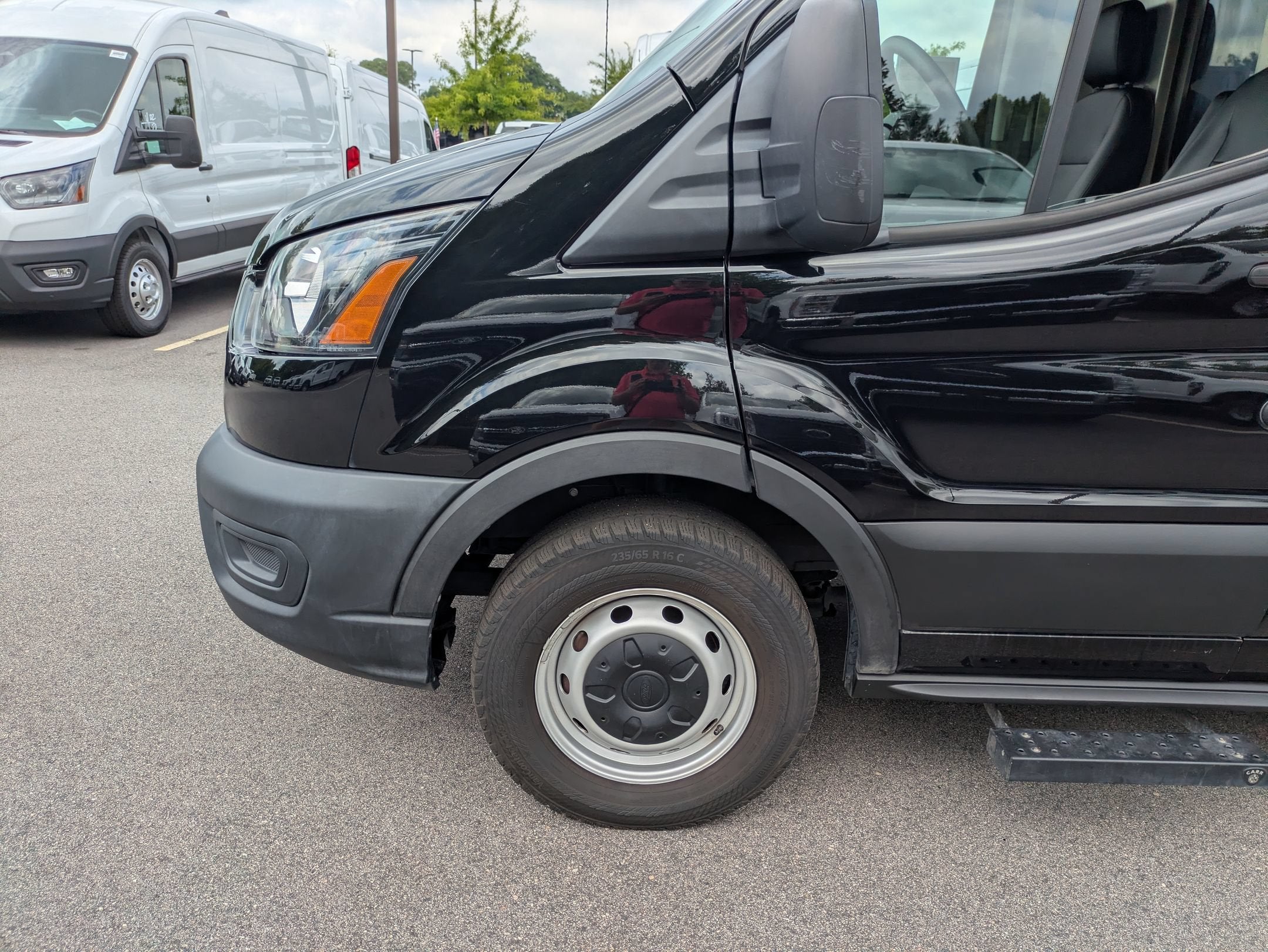 2023 Ford Transit Cargo Van T-250 148" EL Hi Rf 9070 GVWR RWD