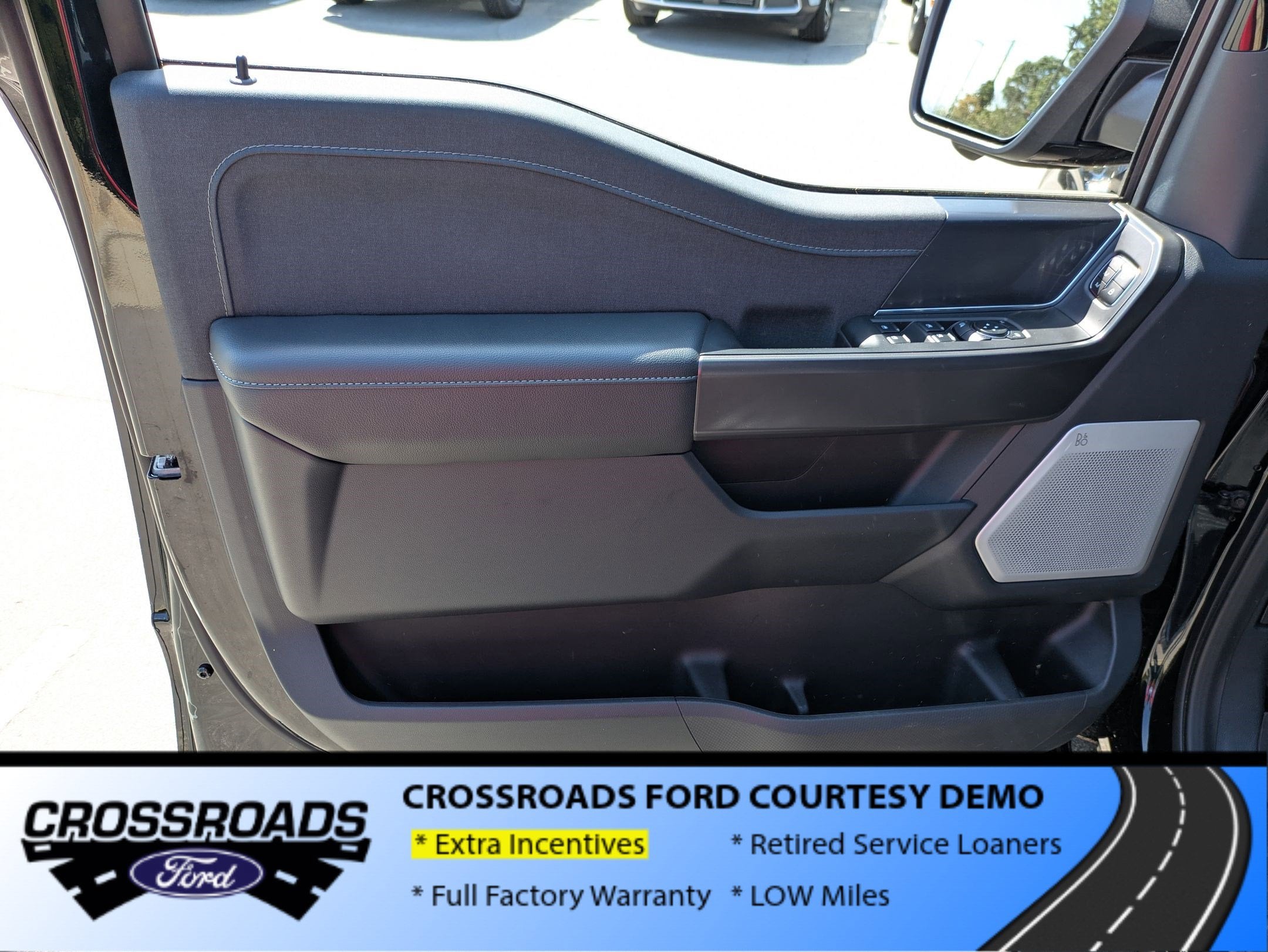 2026 Ford F-150 LARIAT - Crossroads Courtesy Demo