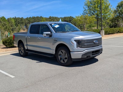2023 Ford F-150 Lightning LARIAT