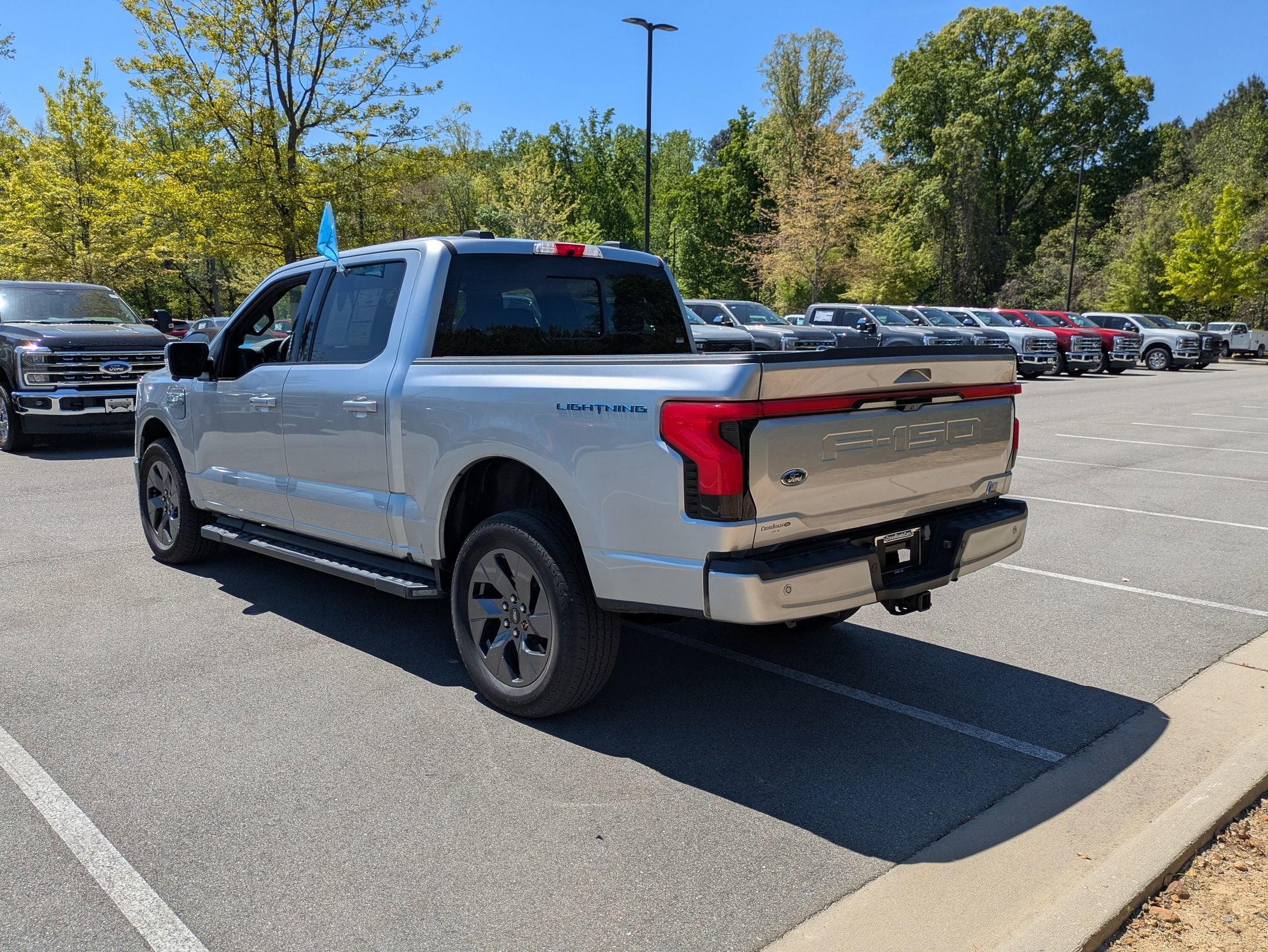 2023 Ford F-150 Lightning LARIAT