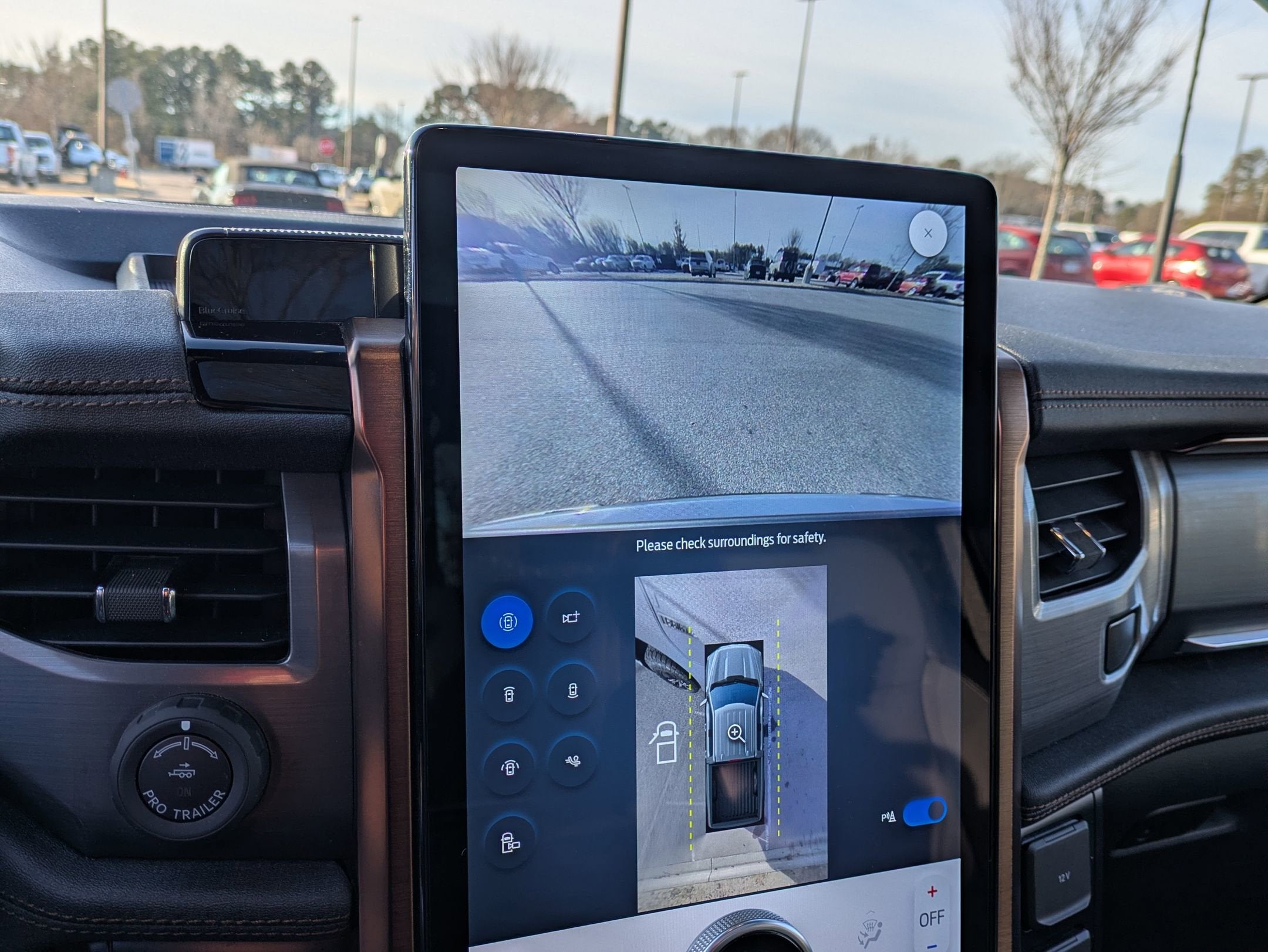 2023 Ford F-150 Lightning LARIAT