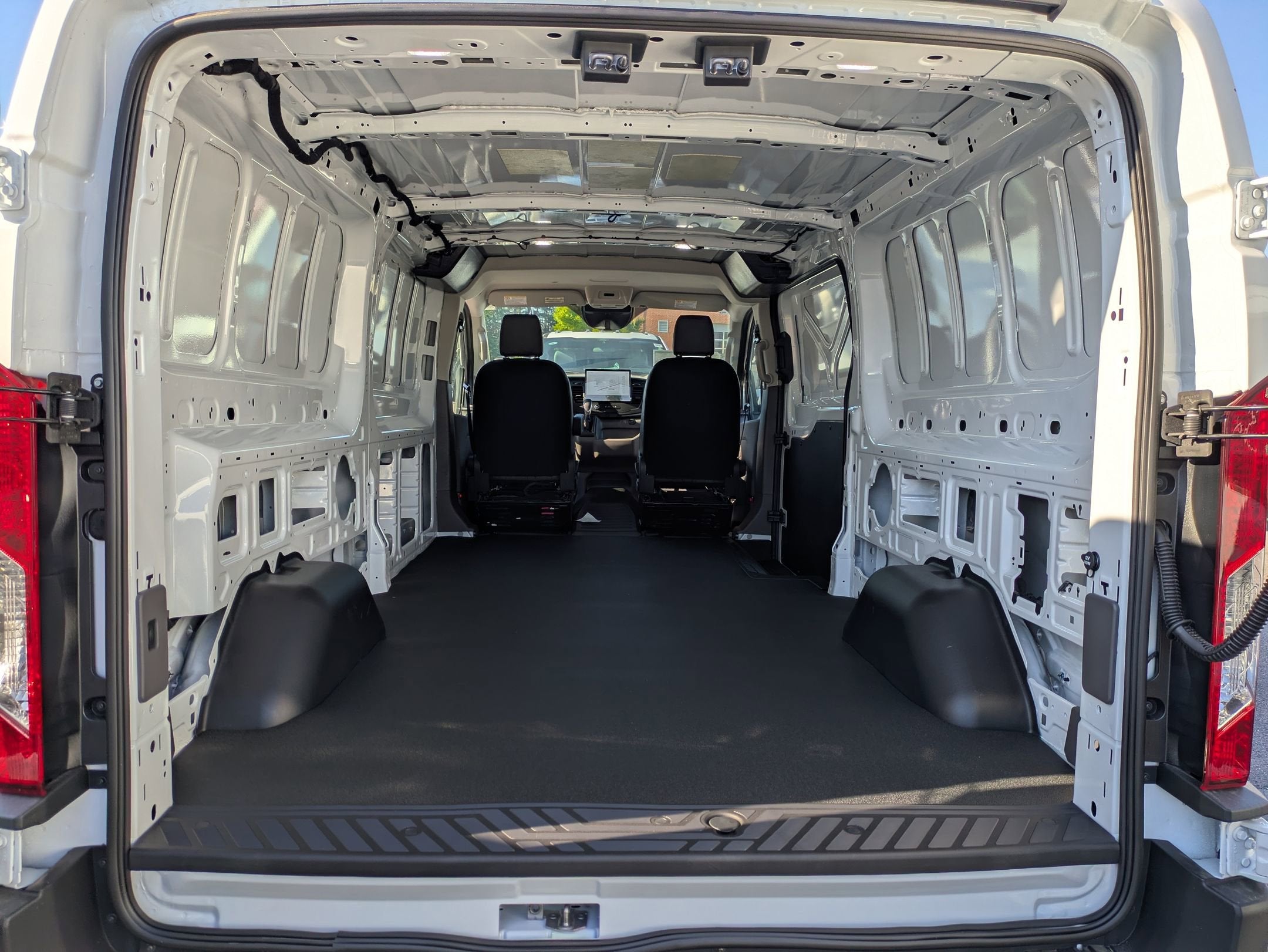 2026 Ford Transit Cargo Van Base