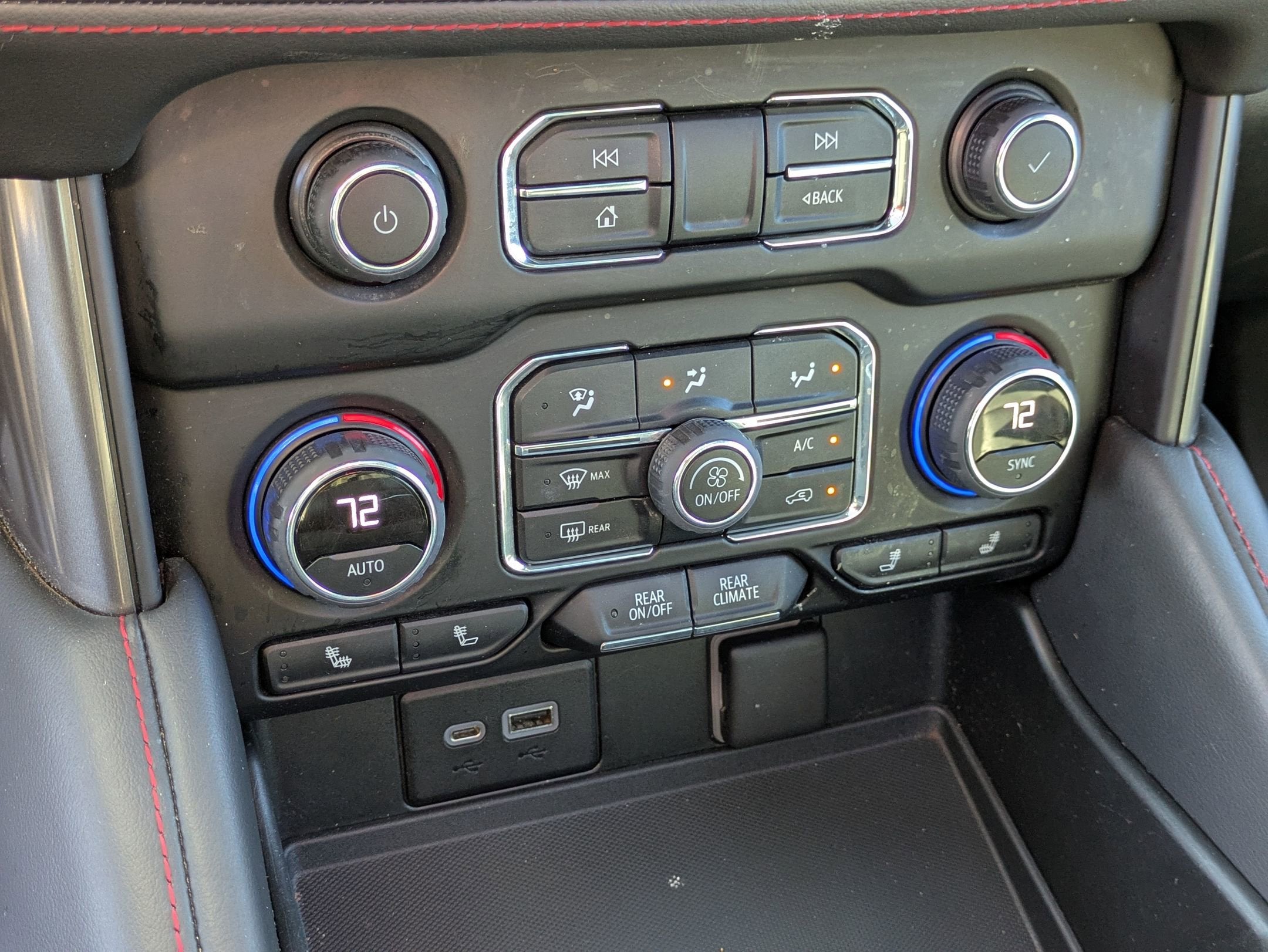 2022 Chevrolet Tahoe RST