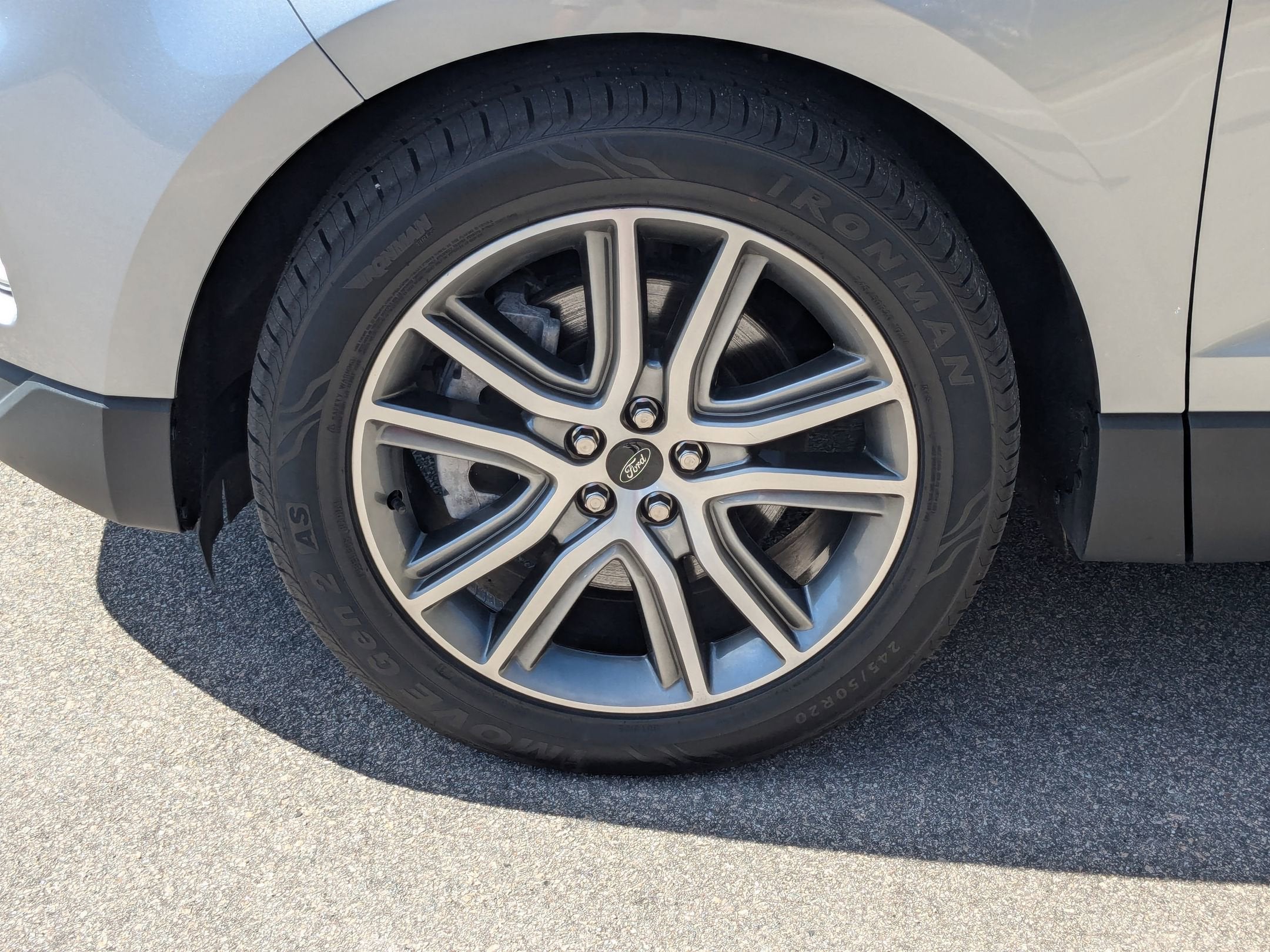 2023 Ford Edge Titanium