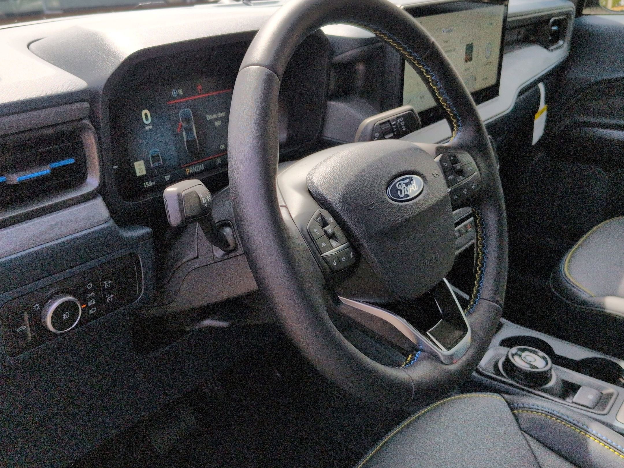 2026 Ford Maverick Lobo High