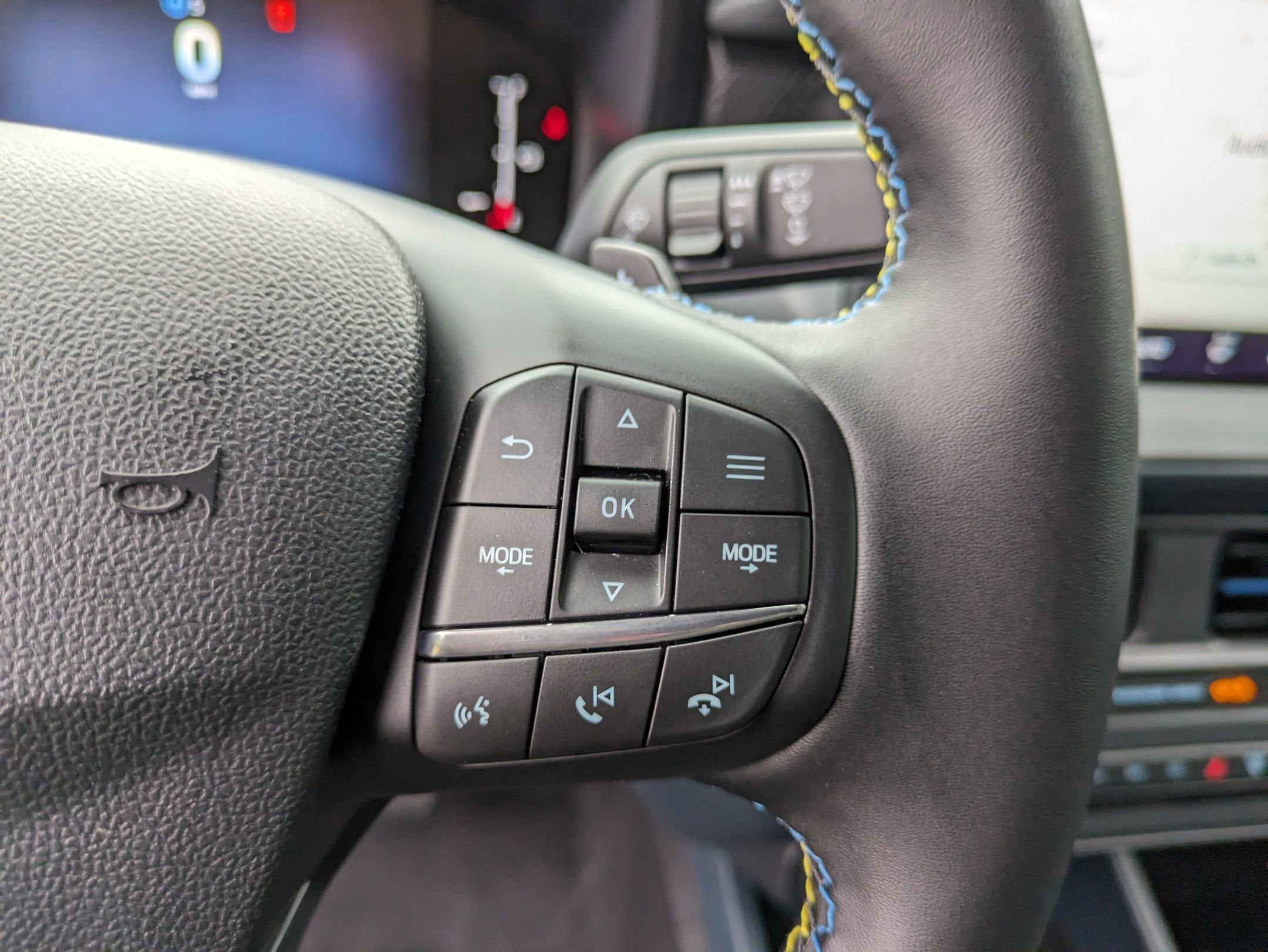 2025 Ford Maverick Lobo Standard