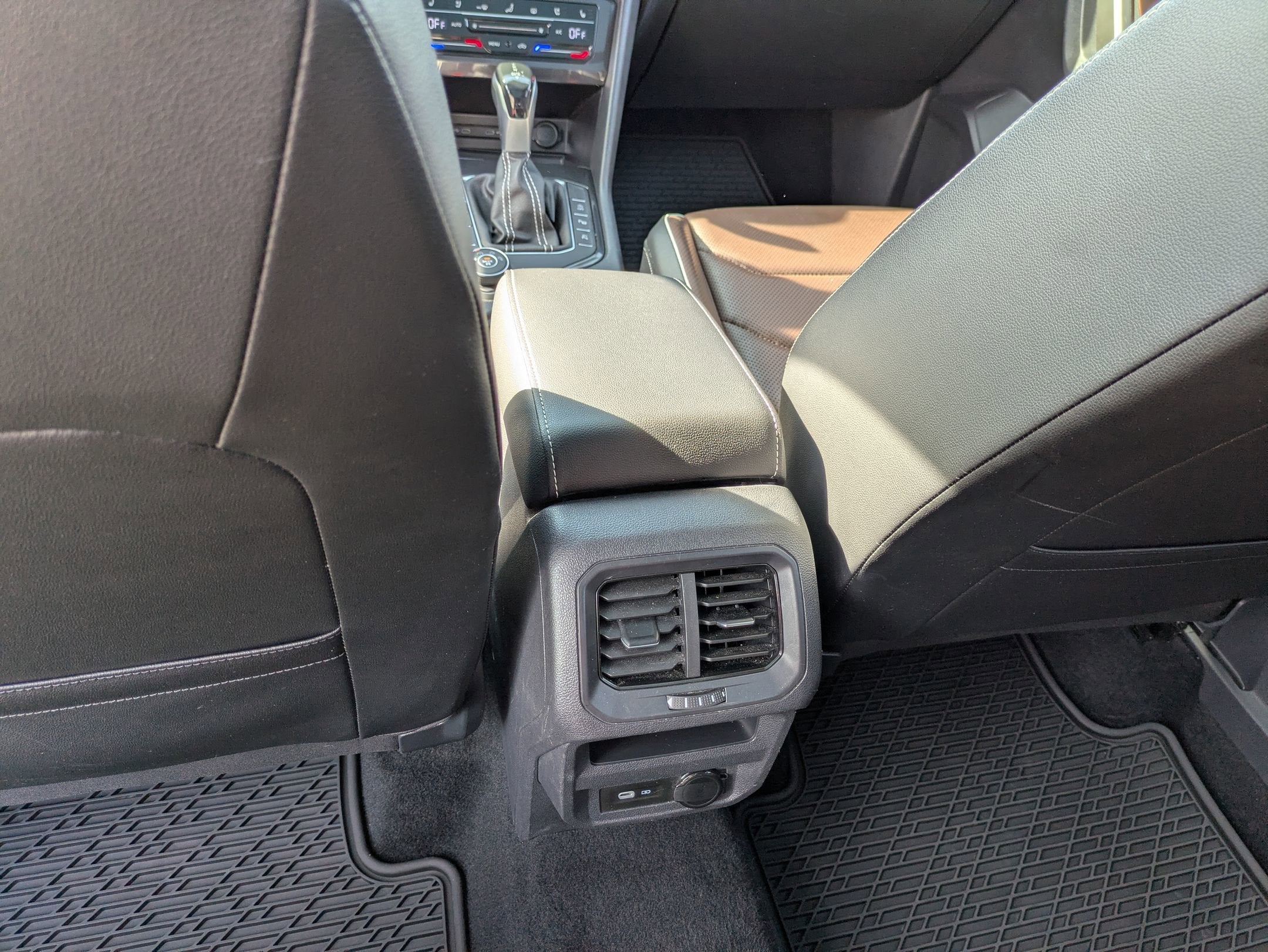 2022 Volkswagen Tiguan SEL R-Line