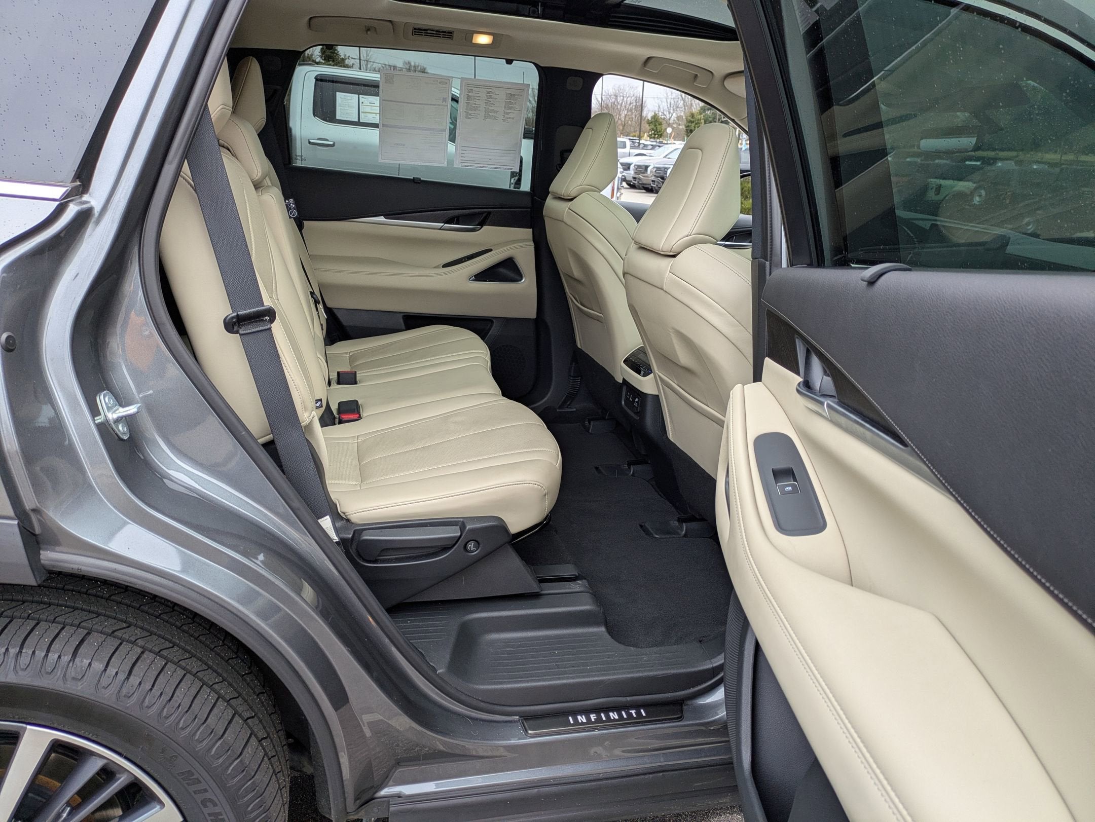 2023 INFINITI QX60 SENSORY