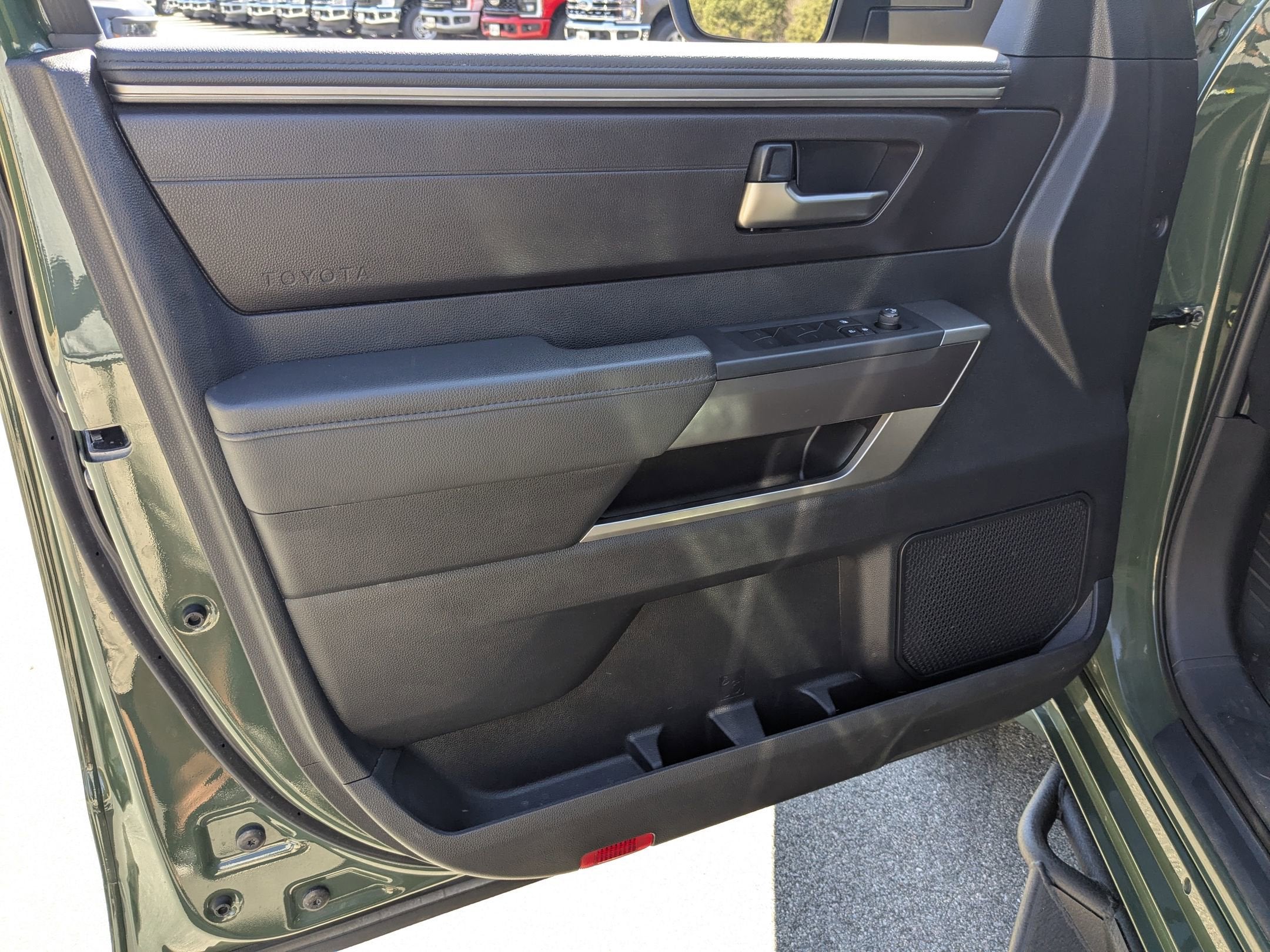 2023 Toyota Tundra 4WD SR5