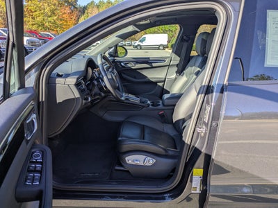 2024 Porsche Macan T