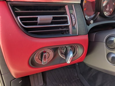 2021 Porsche Macan GTS