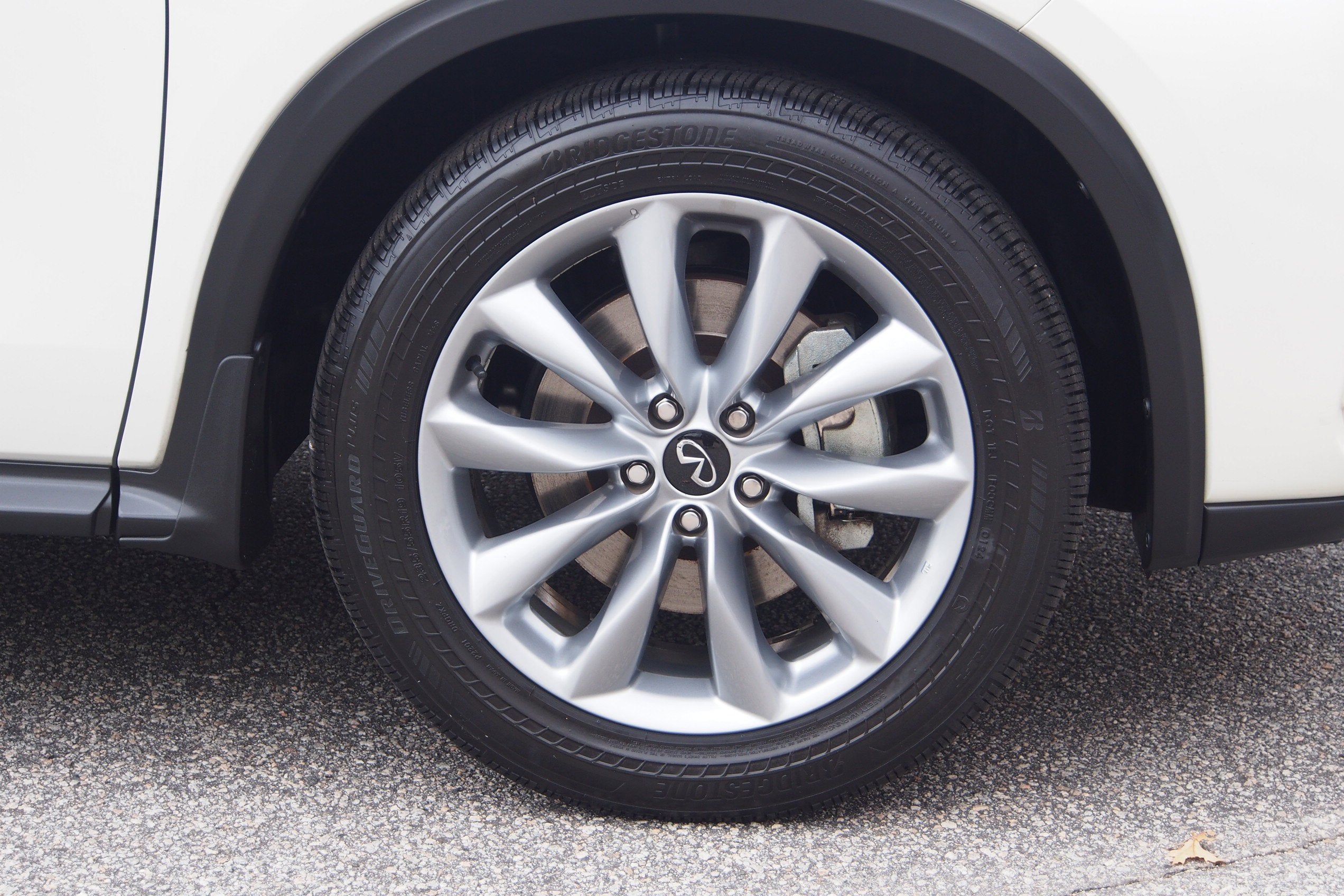 2022 INFINITI QX50 ESSENTIAL