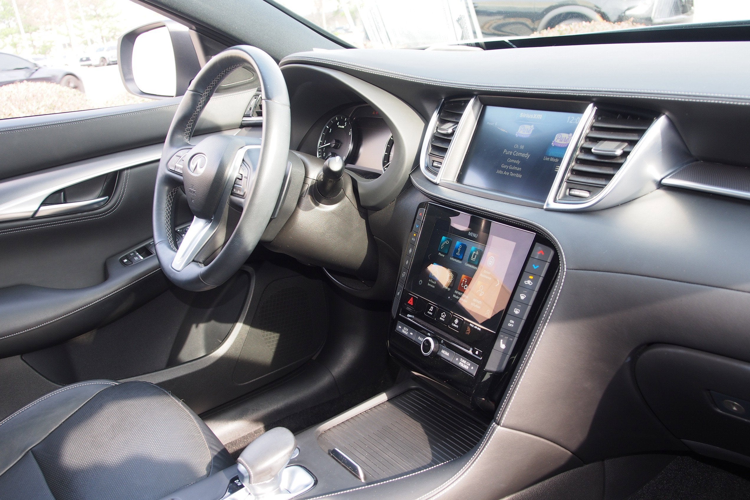 2023 INFINITI QX55 LUXE