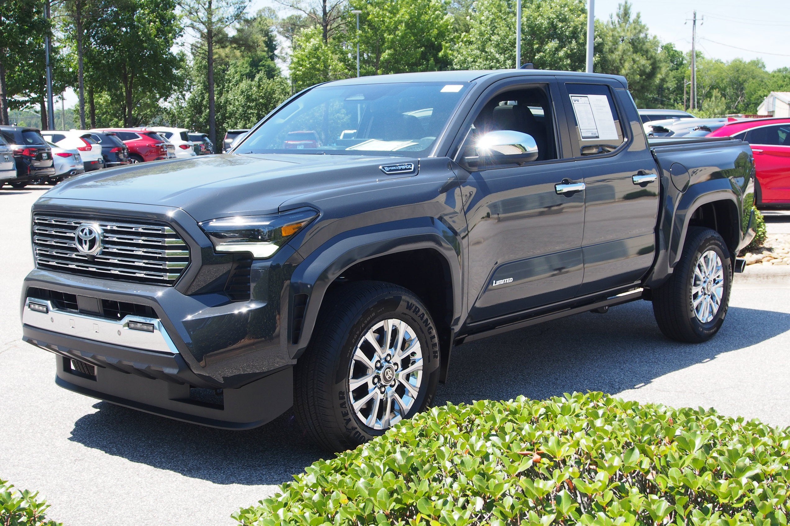 2025 Toyota Tacoma 4WD Limited Hybrid