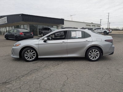 2022 Toyota Camry LE
