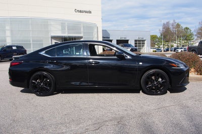 2023 Lexus ES ES 300h F SPORT Handling