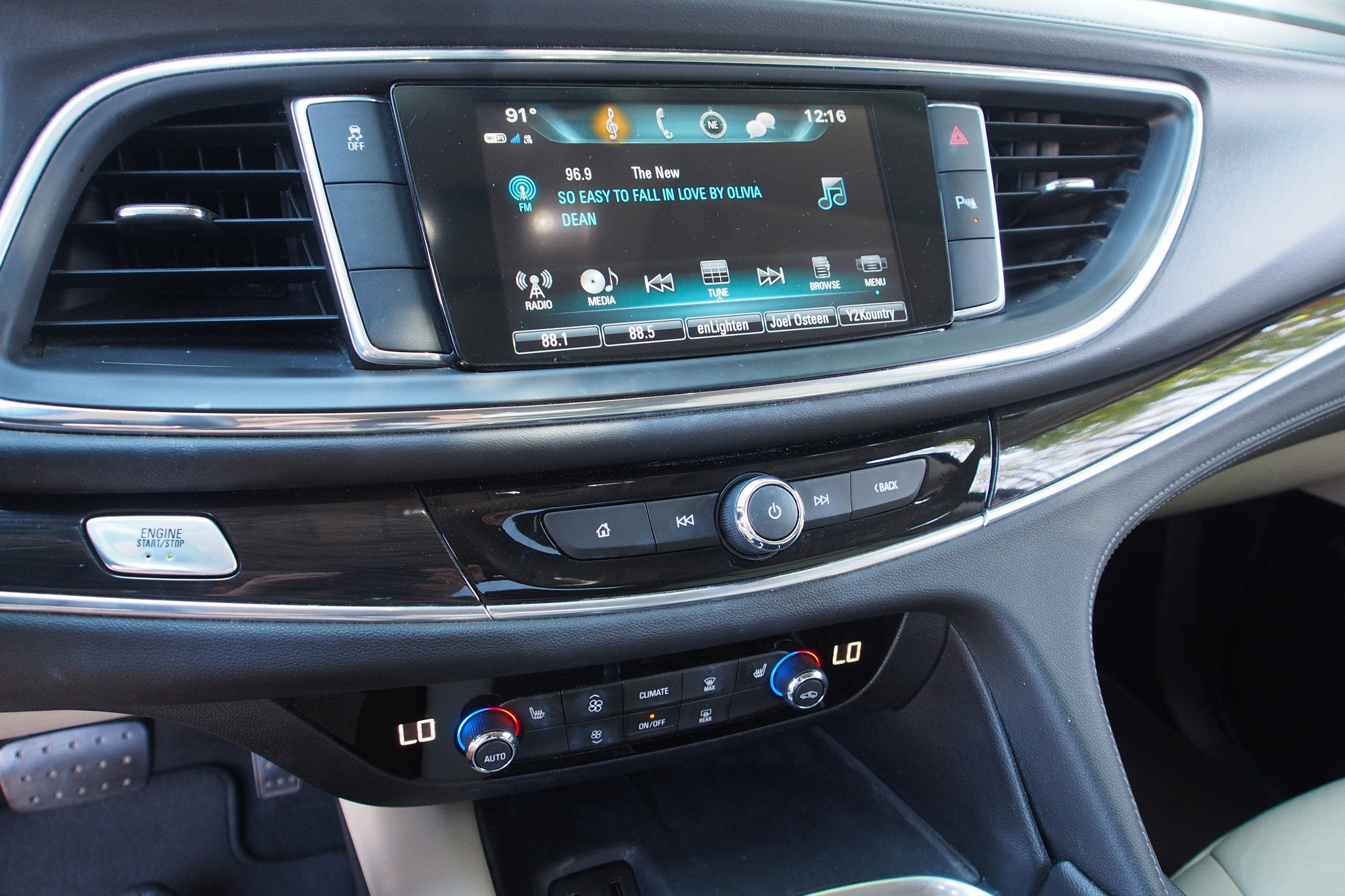 2019 Buick Enclave Essence