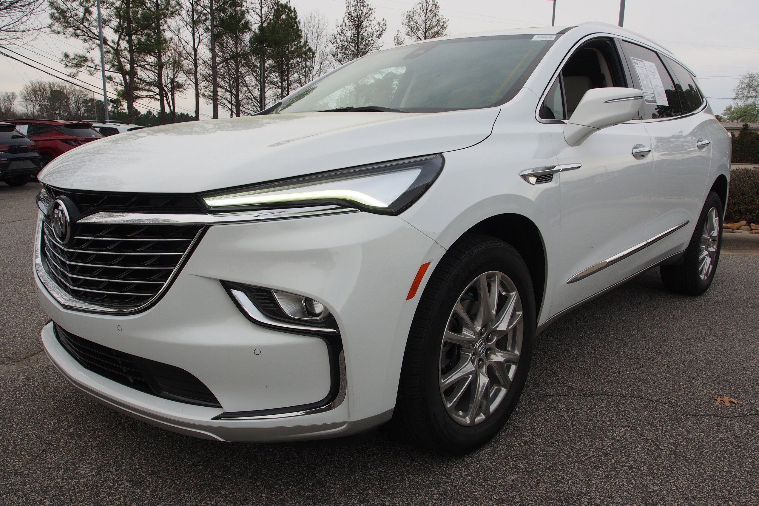 2023 Buick Enclave Essence