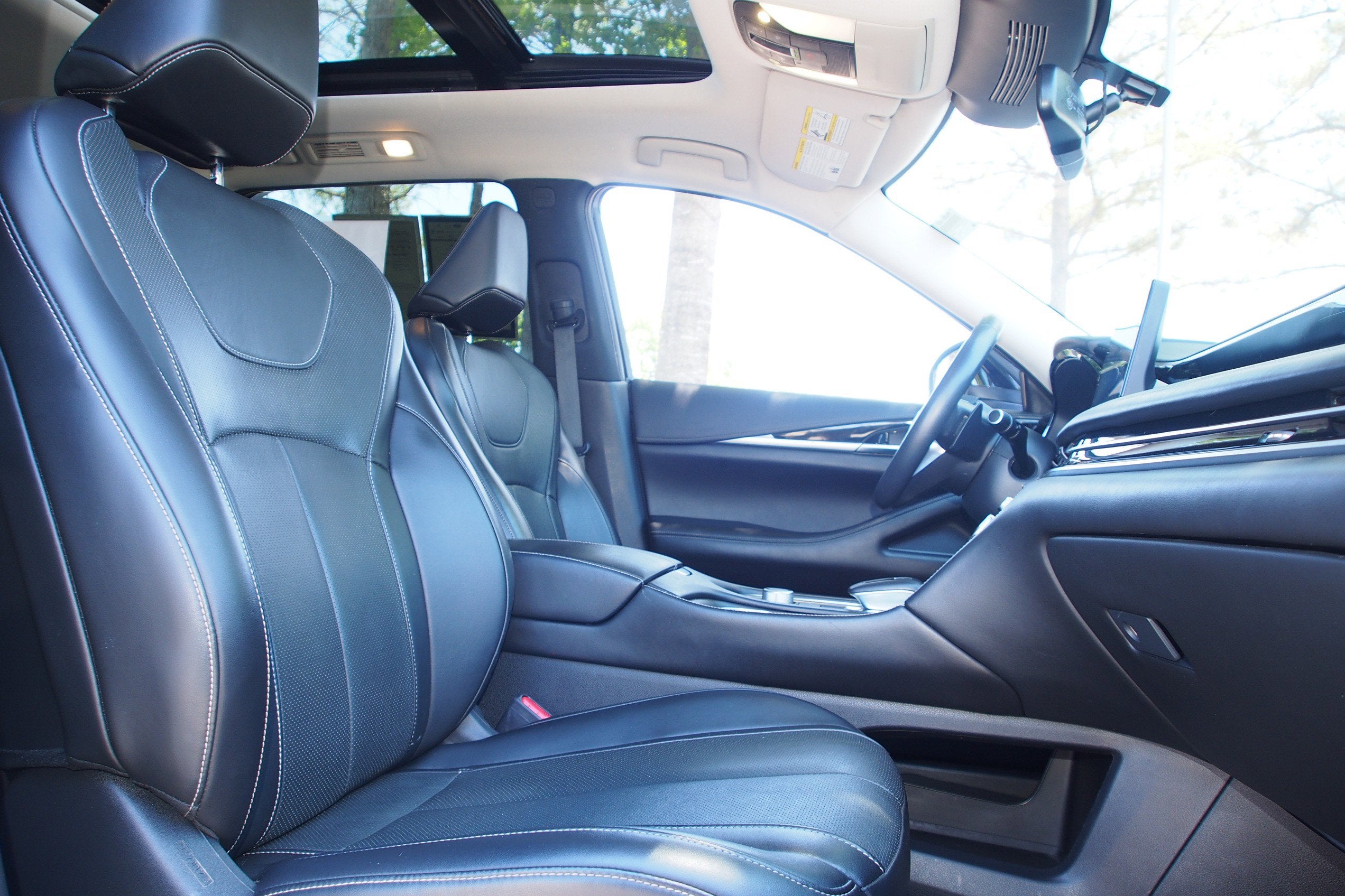 2022 INFINITI QX60 PURE