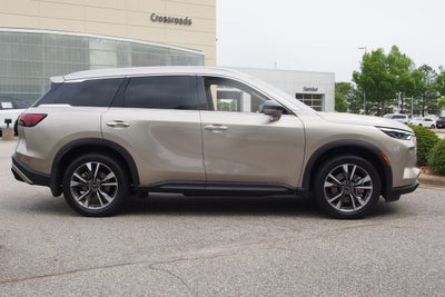 2024 INFINITI QX60 LUXE