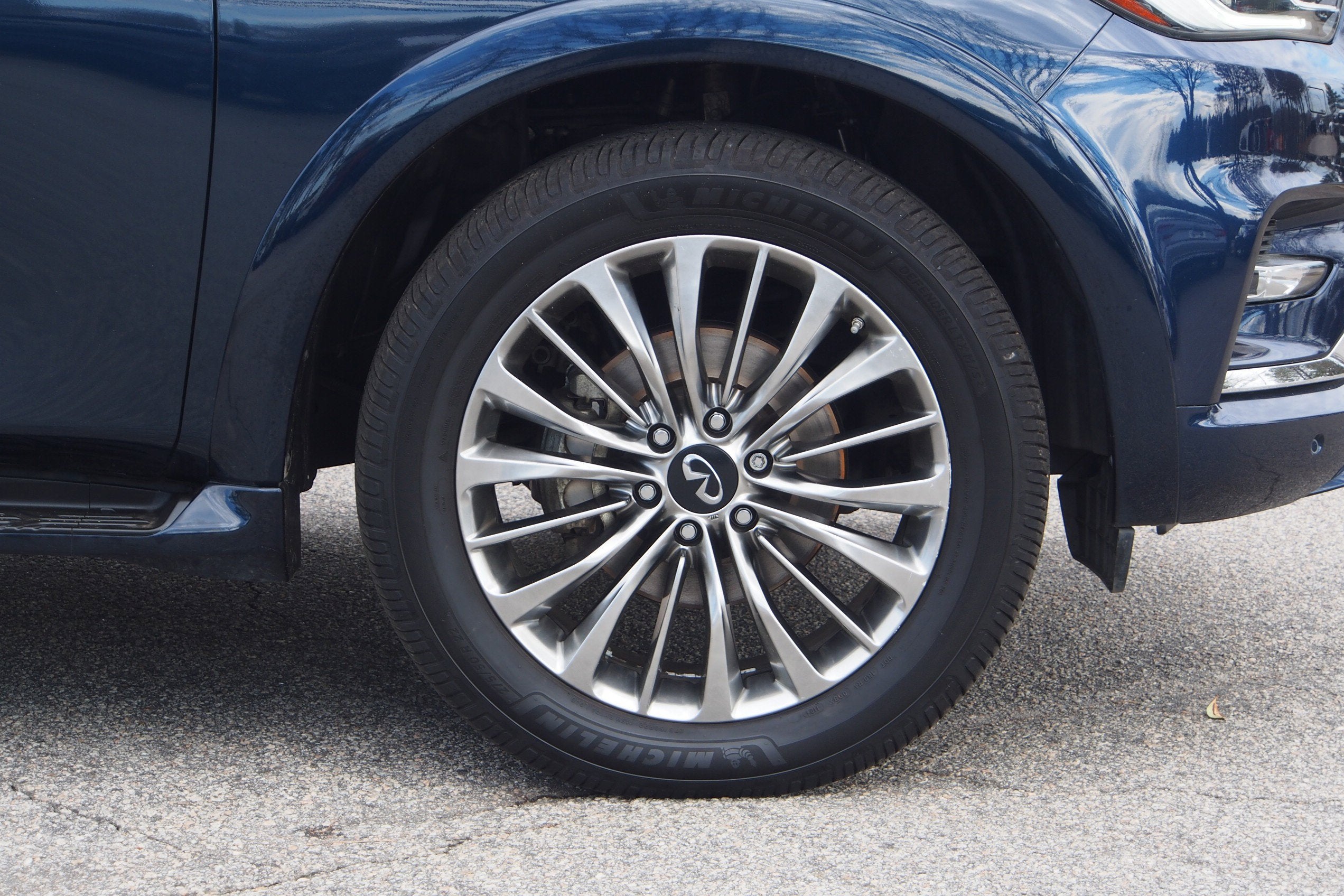 2021 INFINITI QX80 SENSORY