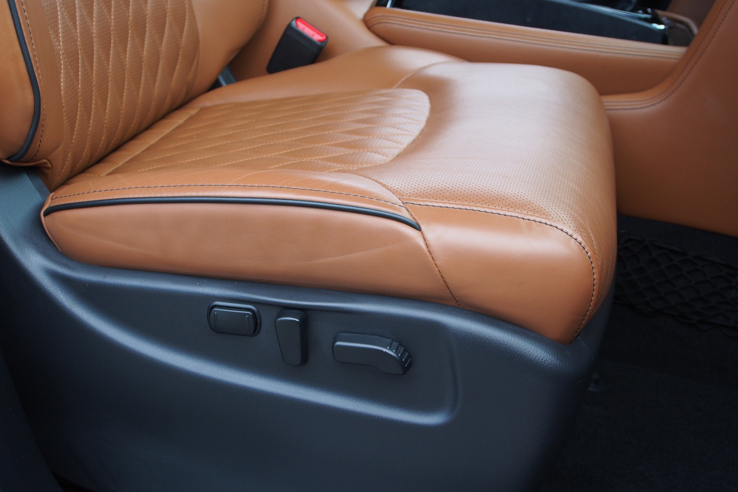 2021 INFINITI QX80 SENSORY