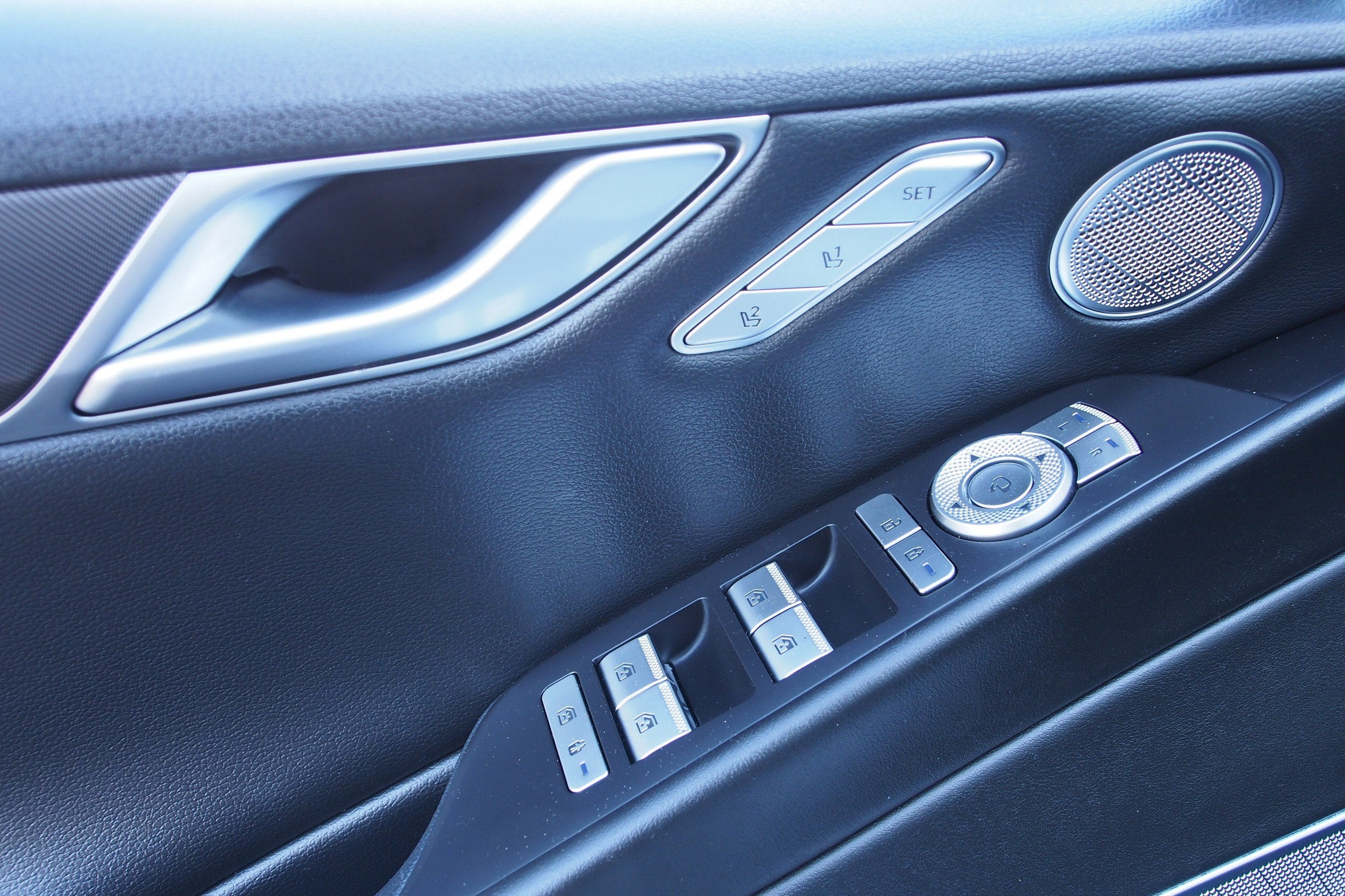 2023 Genesis G80 2.5T