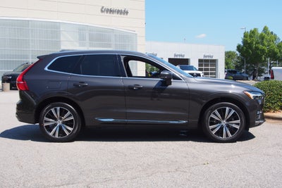 2023 Volvo XC60 Ultimate Bright Theme