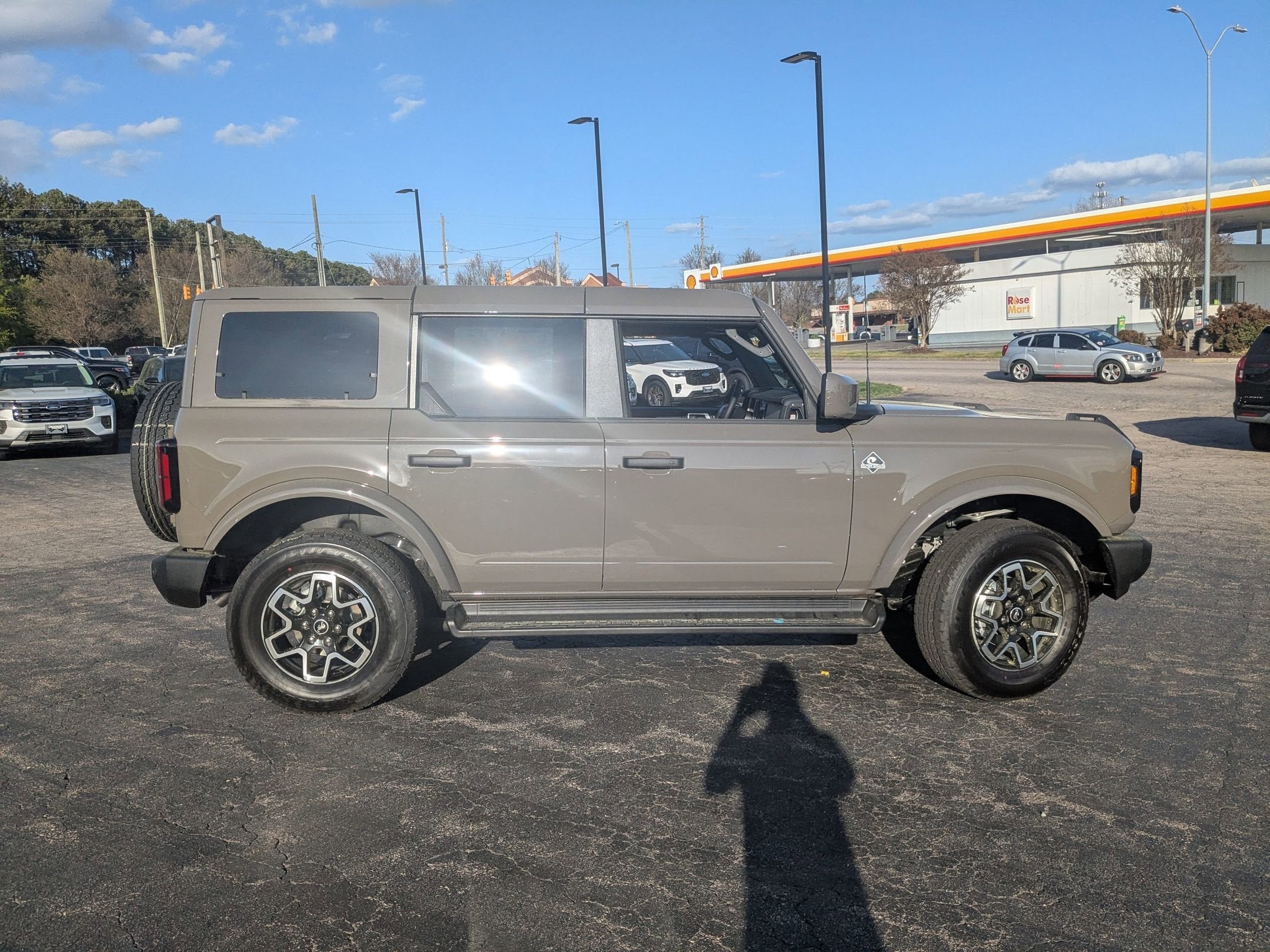 2026 Ford Bronco Outer Banks