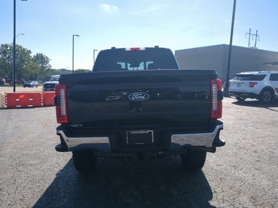 2027 Ford Super Duty F-350 SRW XLT