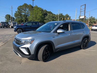 2022 Volkswagen Taos SE