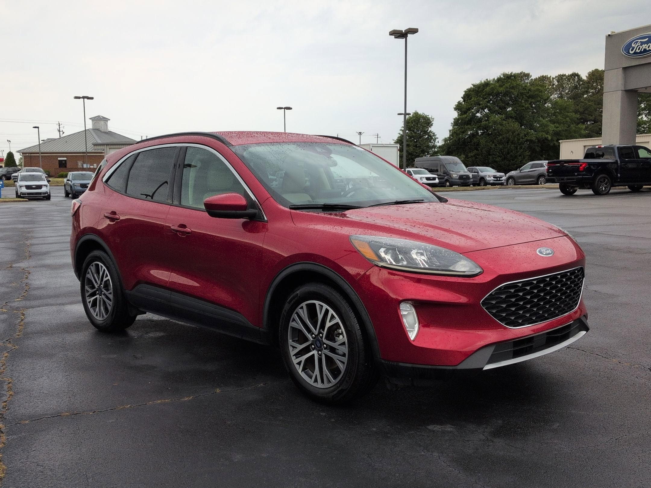 2020 Ford Escape SEL