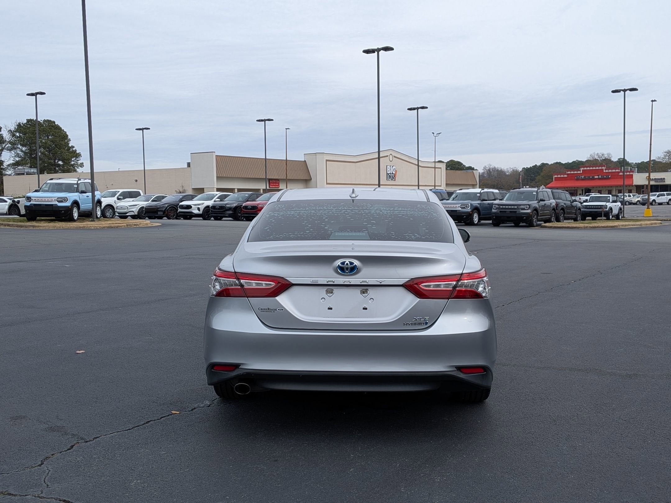 2020 Toyota Camry Hybrid XLE