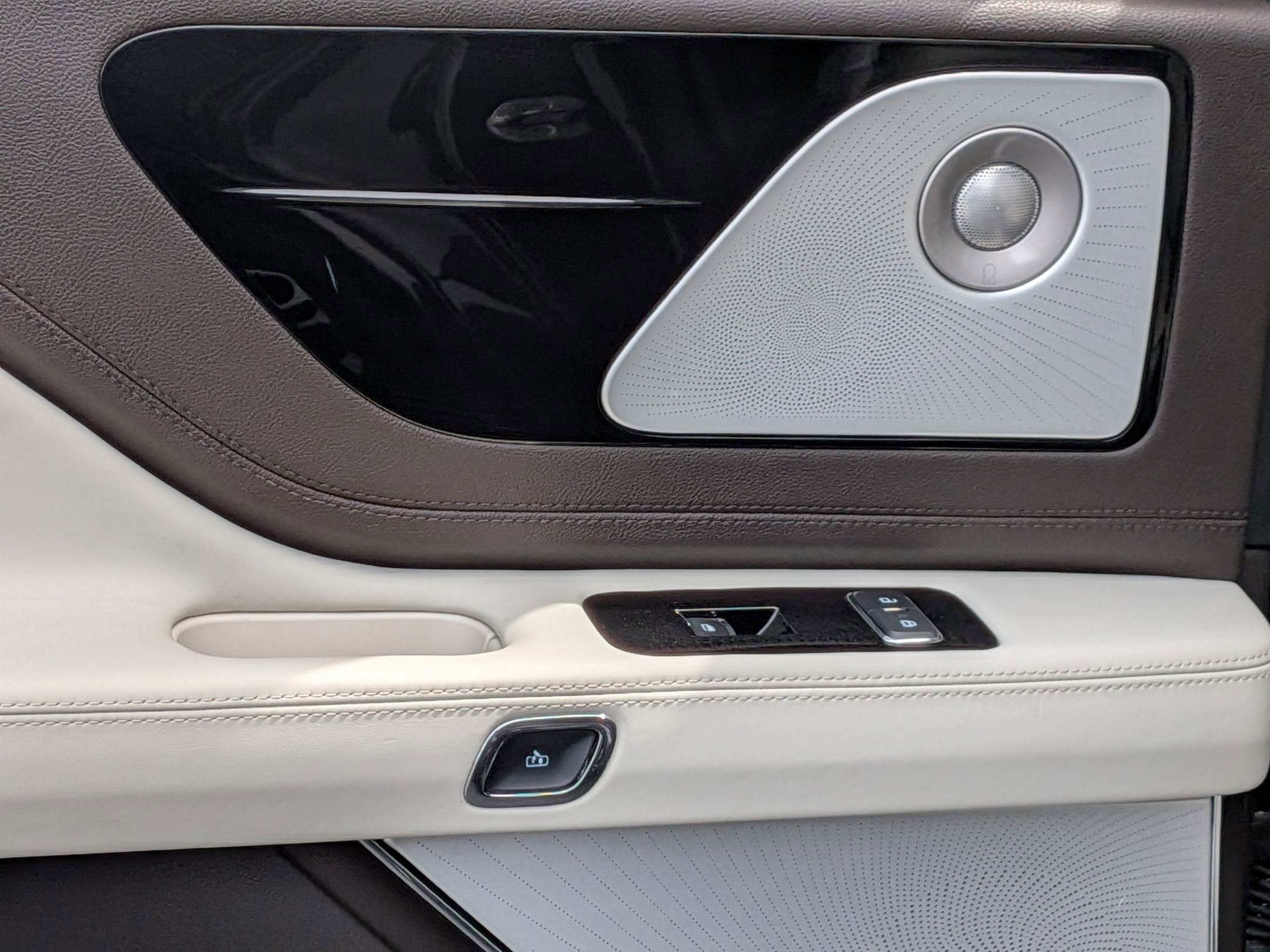 2024 Lincoln Aviator Black Label