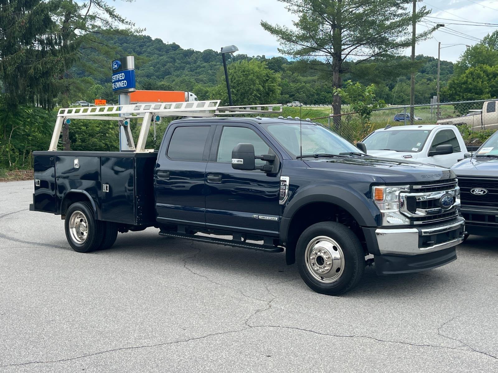 2022 Ford Super Duty F-550 DRW XLT