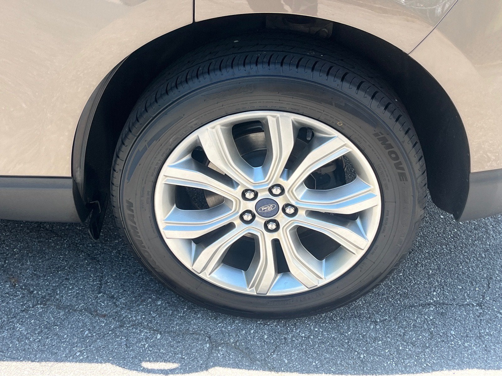 2019 Ford Edge Titanium