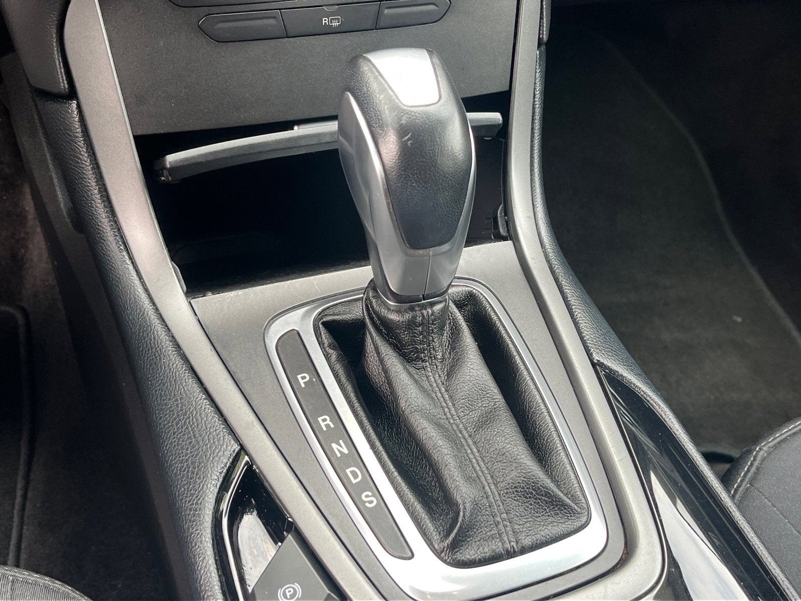 2018 Ford Edge SE